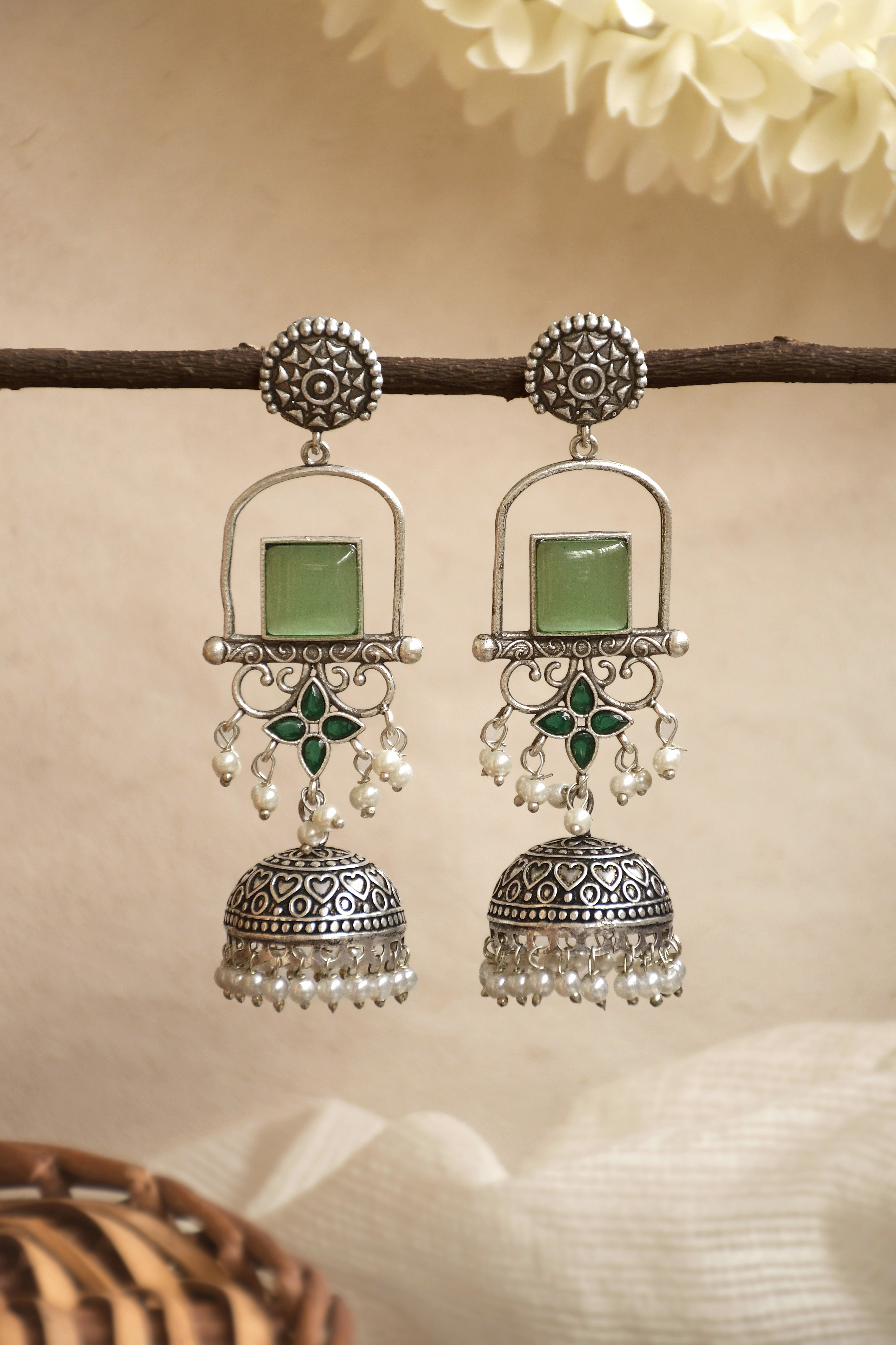 Aanvi Stone Jhumka Earrings