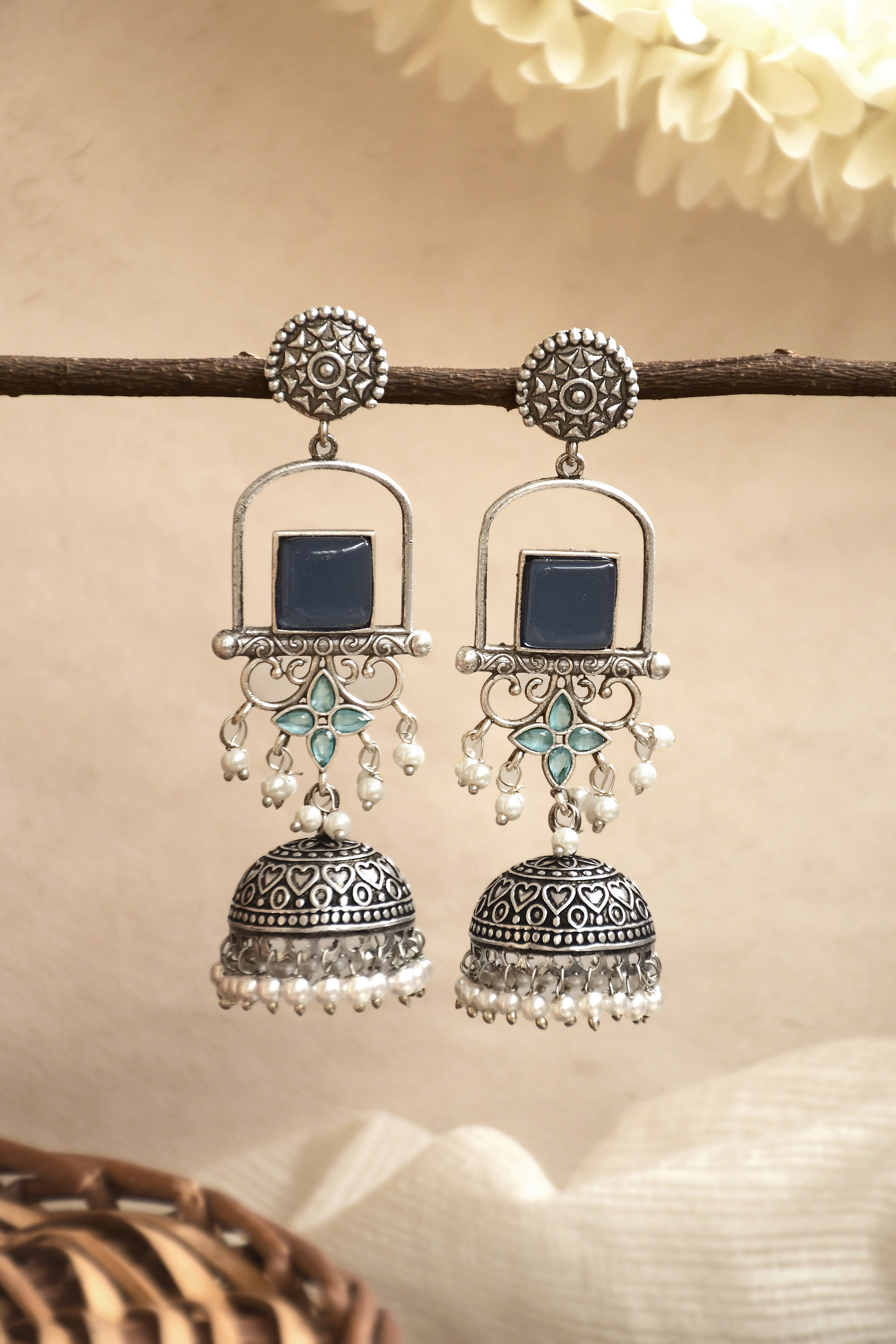 AANVI STONE JHUMKA EARRINGS