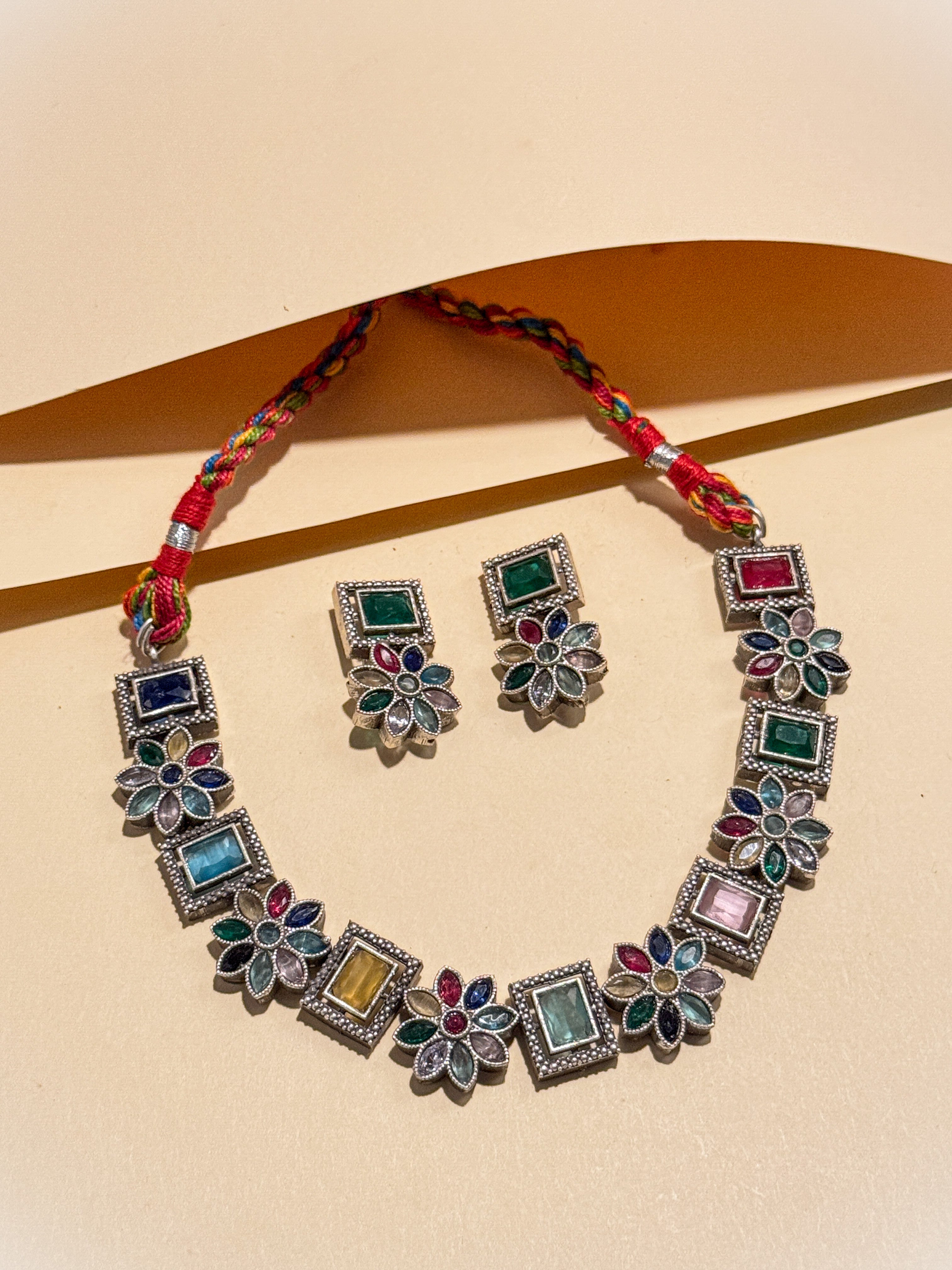 KAIRA STONE NECKLACE SET
