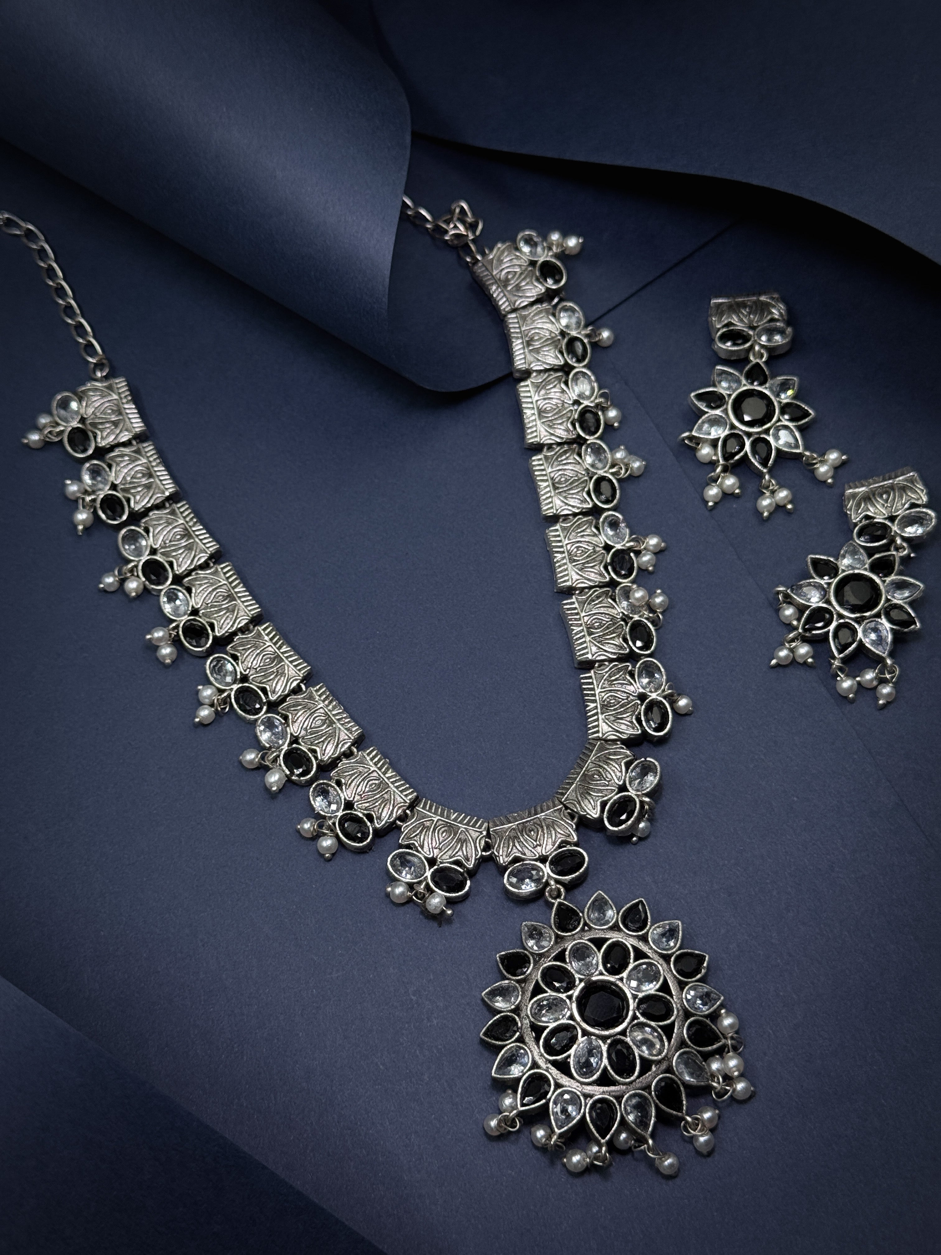 SANYA STONE NECKLACE SET