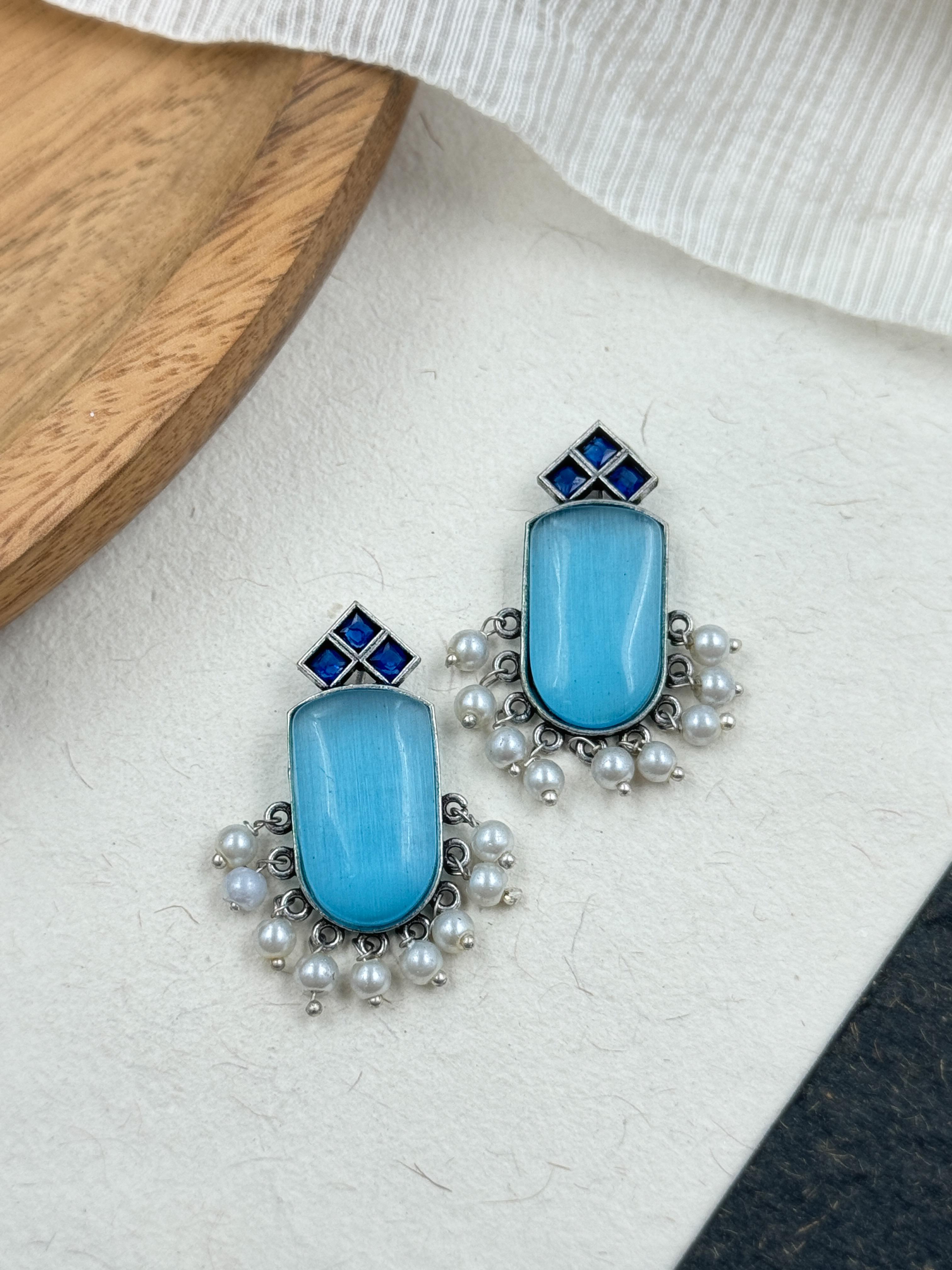 FRANY OXIDISED STUD EARRINGS