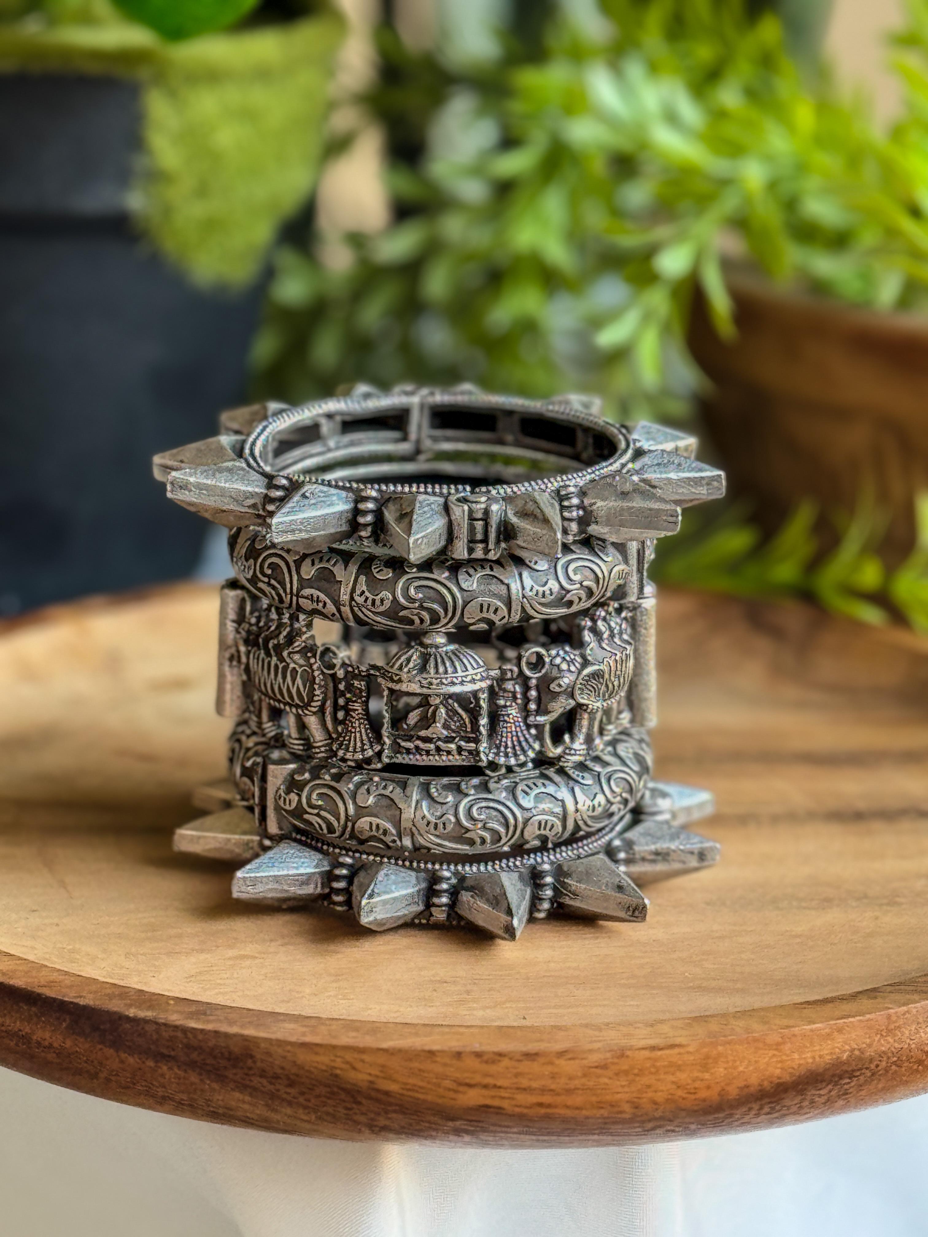 MAYA SILVER LOOK ALIKE BANGLE STACK