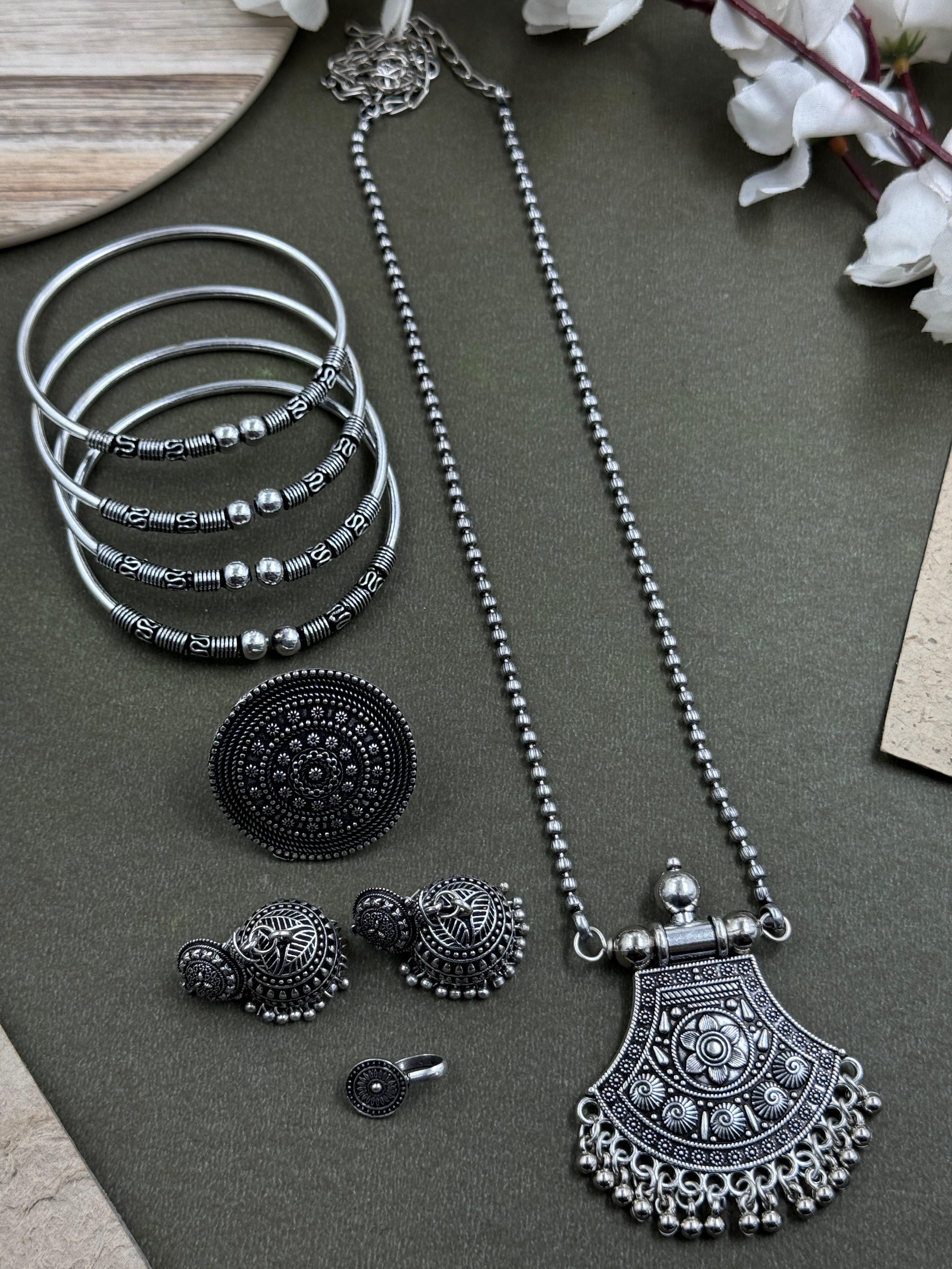 NIDHI 5 PIECE CHAIN PENDANT JEWELLERY SET COMBO