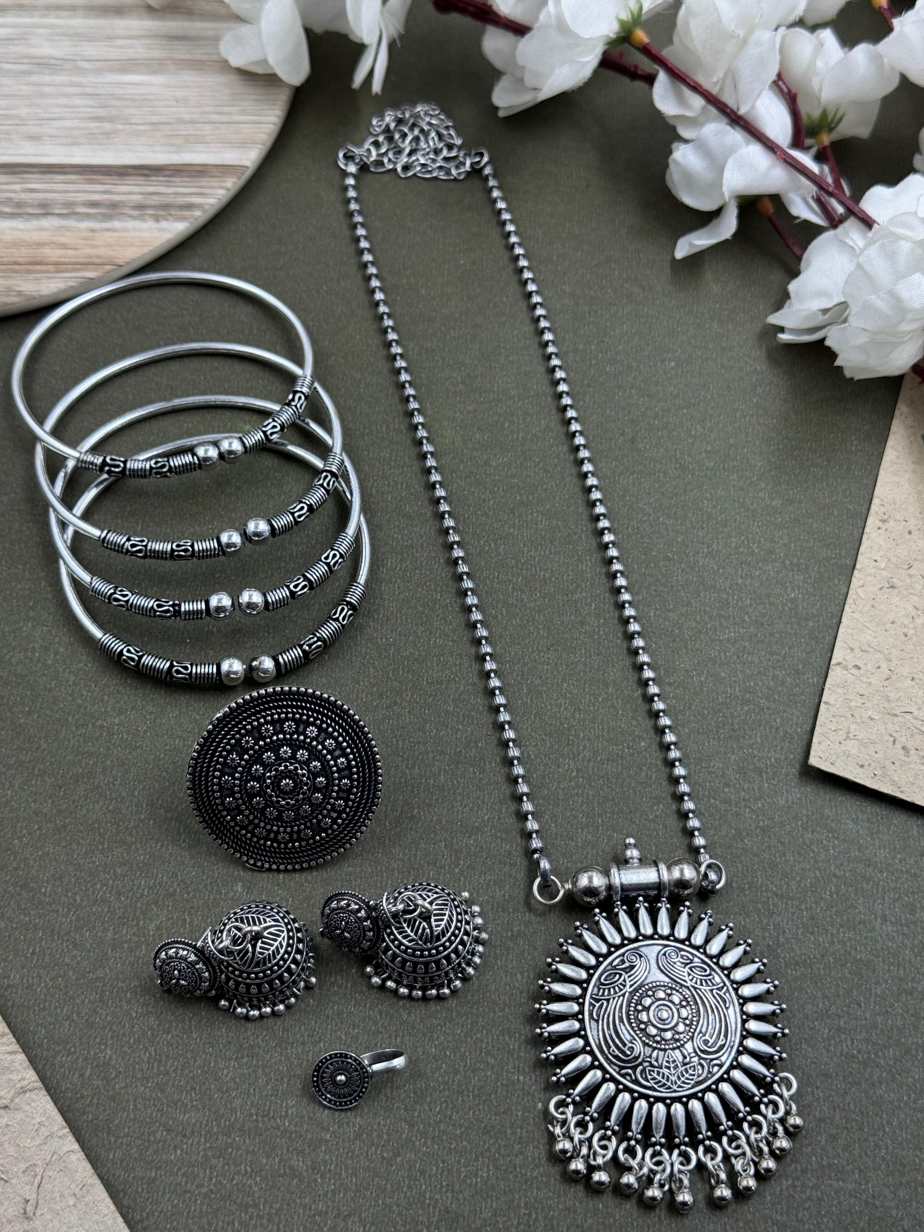 NIDHI 5 PIECE CHAIN PENDANT JEWELLERY SET COMBO