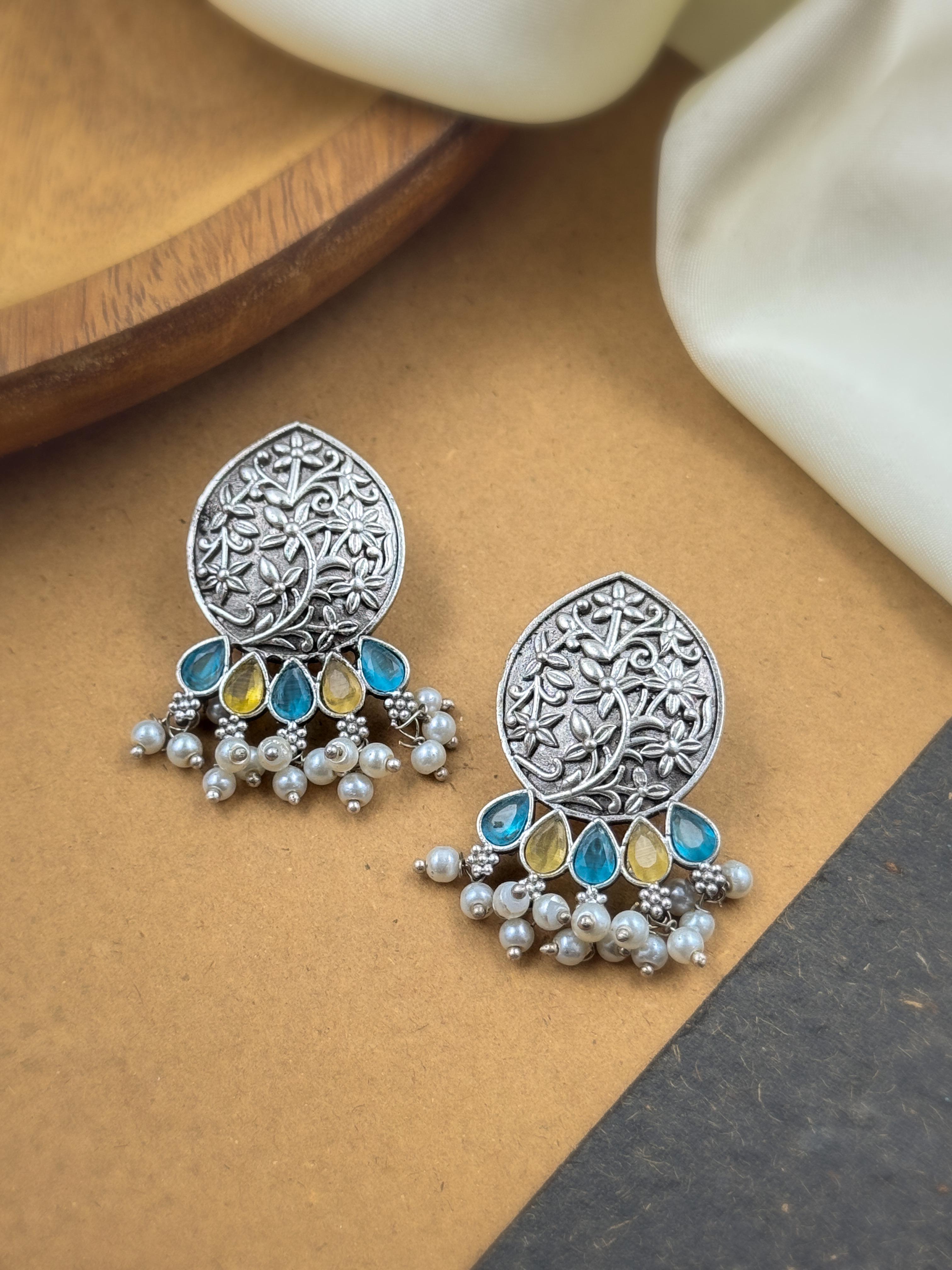 AYESHA SILVER LOOKALIKE STUD EARRINGS