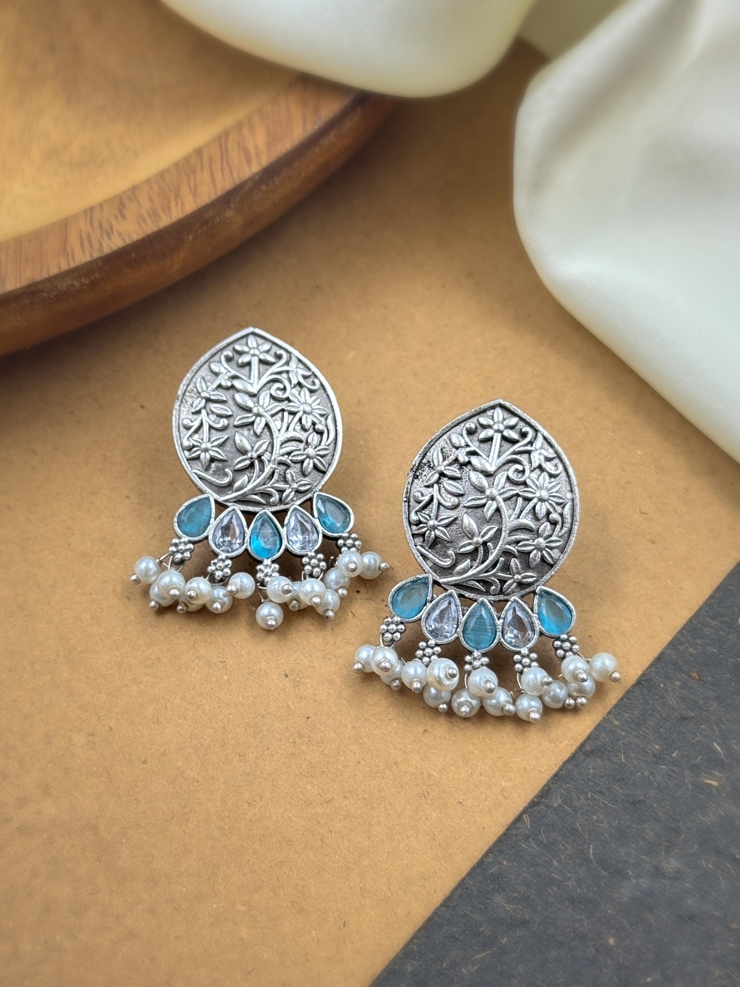AYESHA SILVER LOOKALIKE STUD EARRINGS
