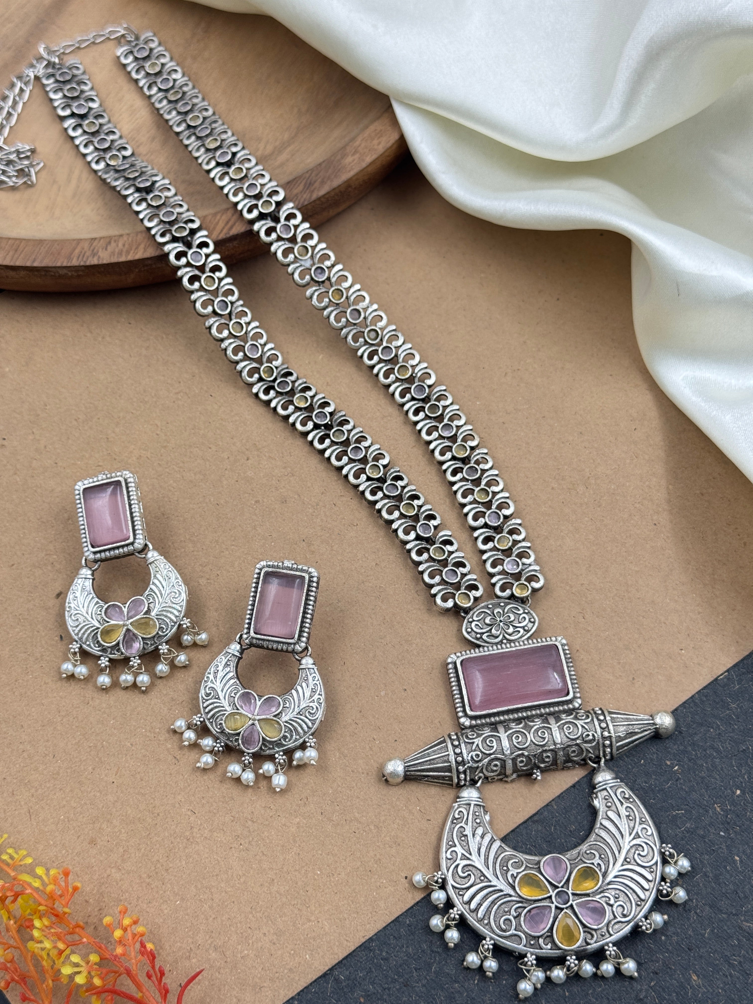 Bella Stone Necklace Set