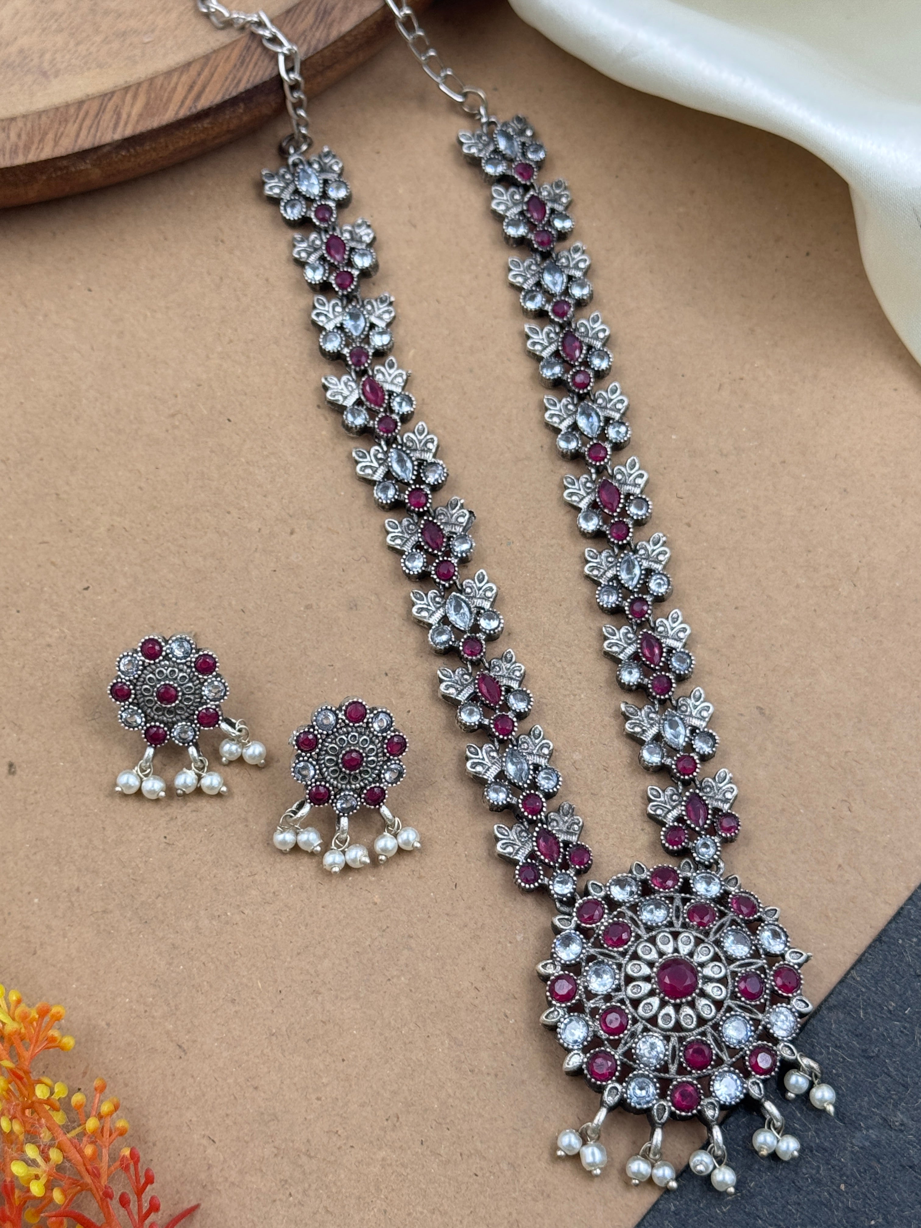 Lily Stone Necklace Set