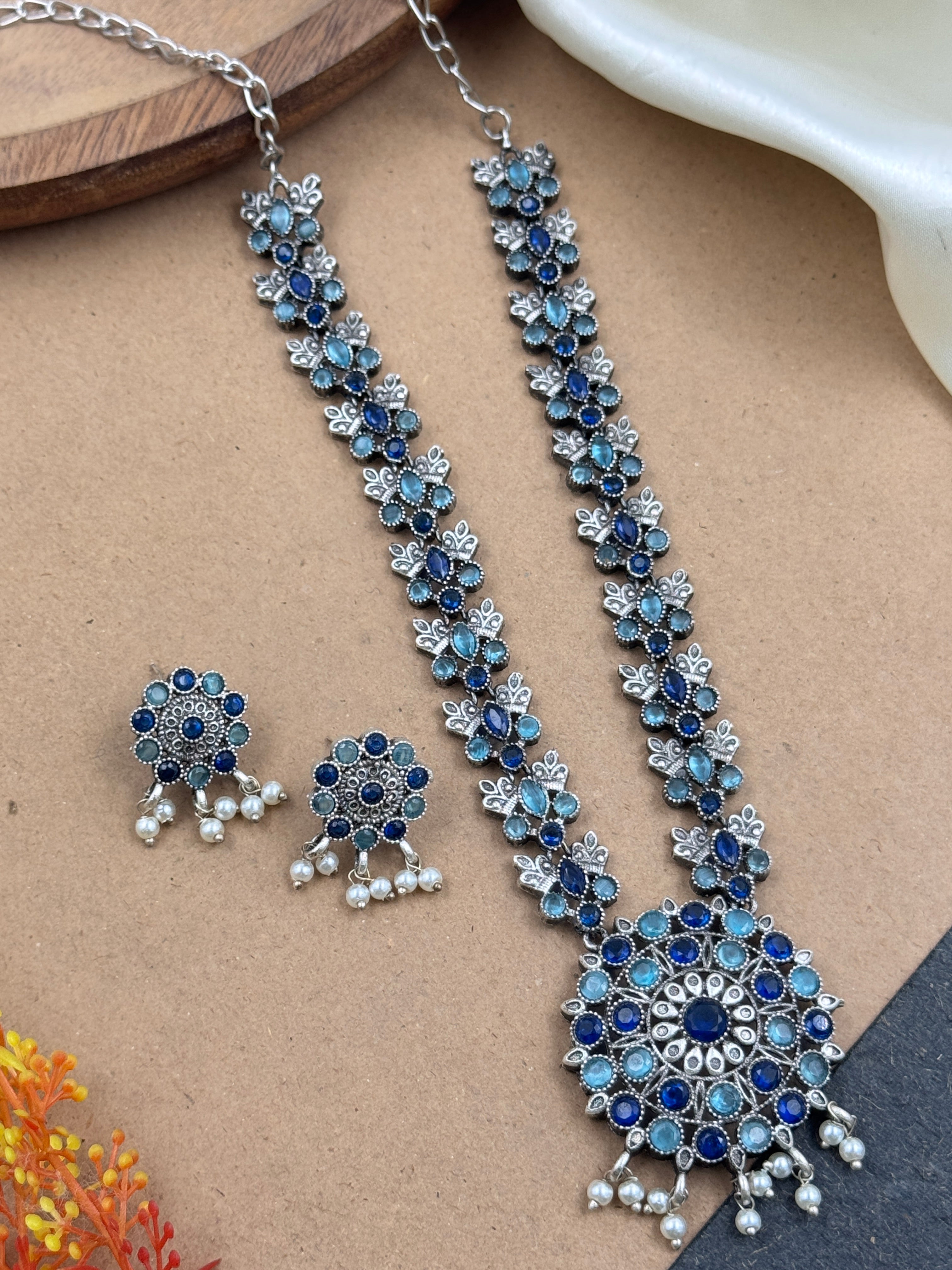 Lily Stone Necklace Set