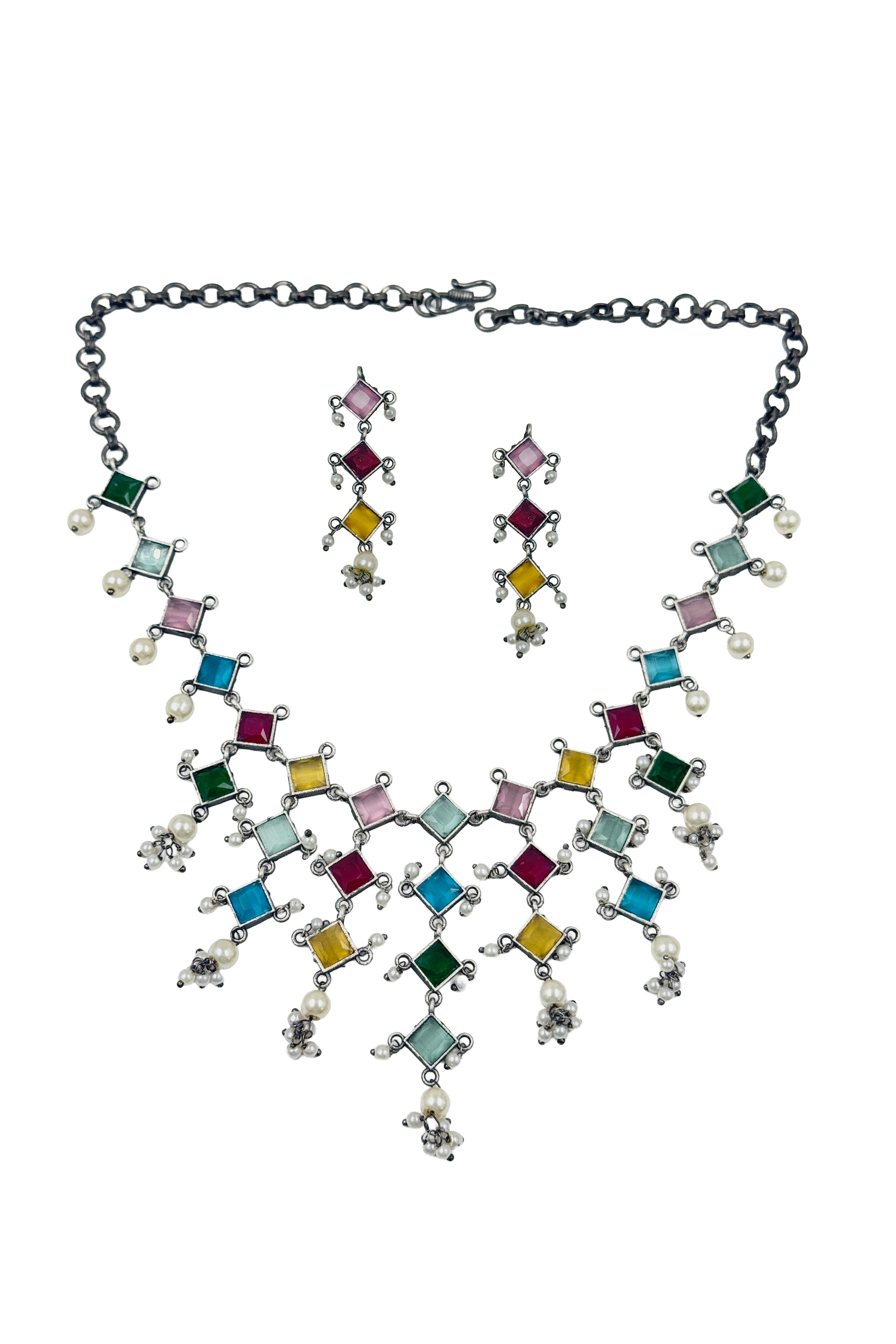 Crimson Noir Charm – Silver Lookalike Stone Necklace Set