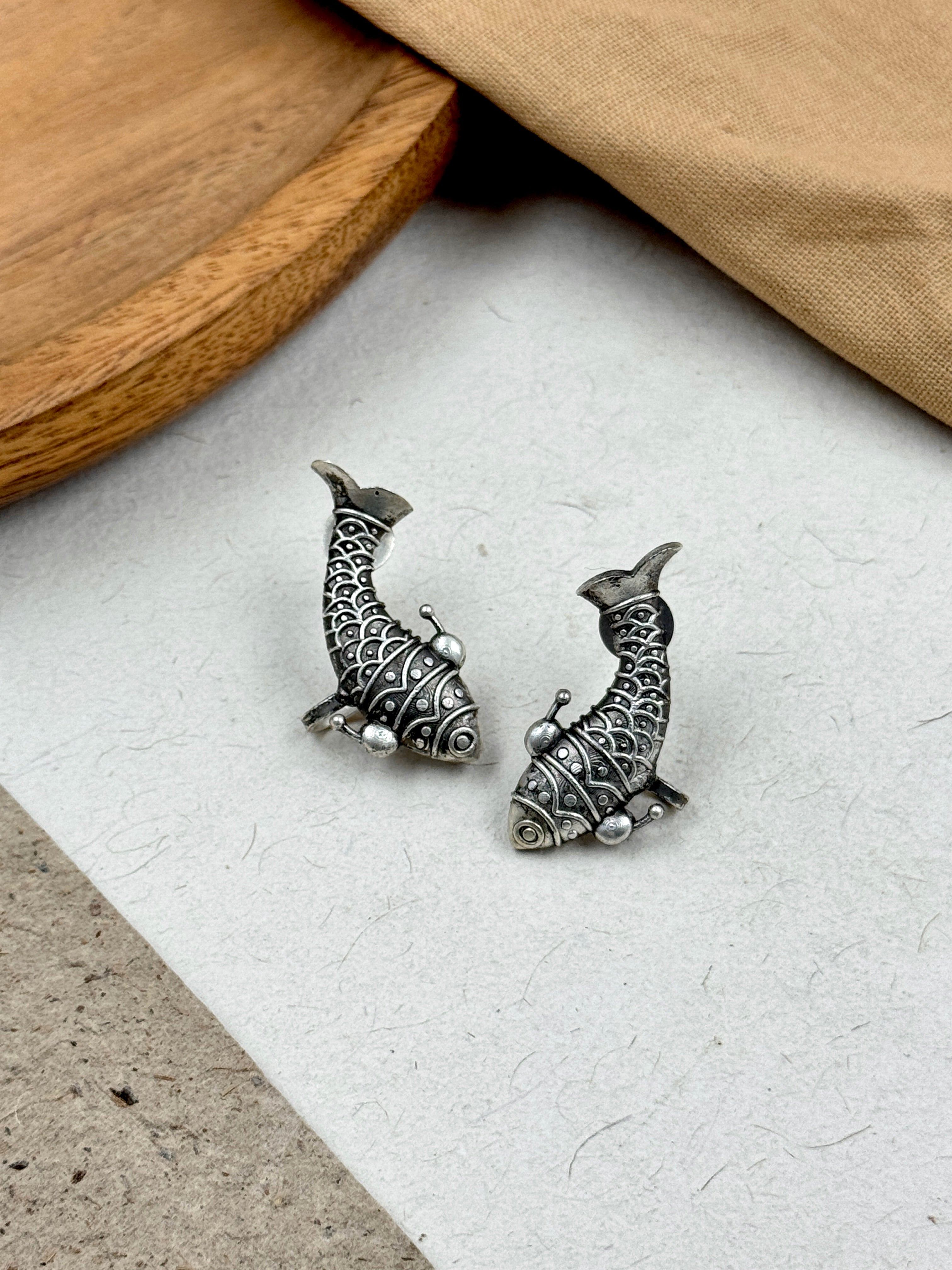 HARVEY SILVER LOOKALIKE STUD EARRINGS