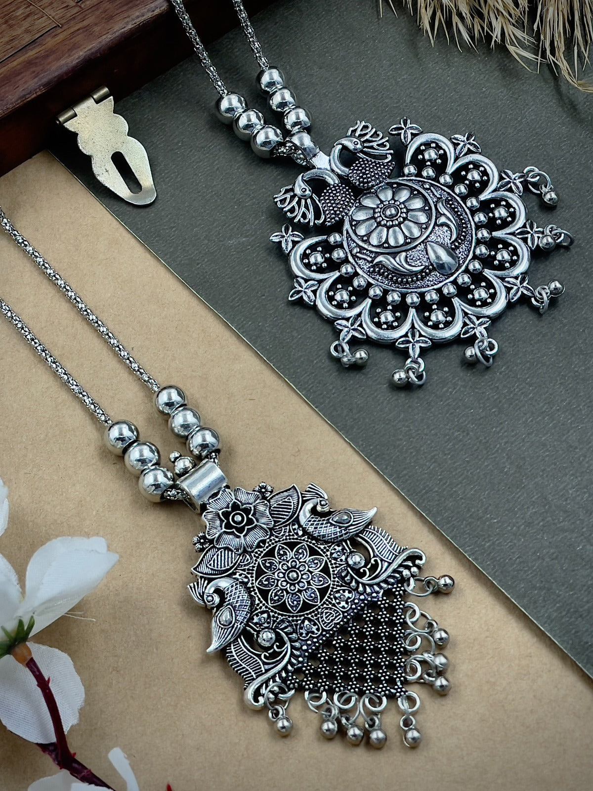 SET OF 2 OXIDISED CHAIN PENDANT NECKLACE