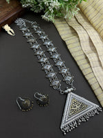 Load image into Gallery viewer, UNNATI DUAL TONE CHARMS JEWELLERY SET