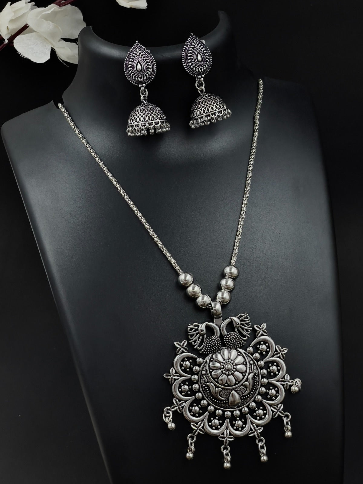 FORUM BRASS OXIDISED JEWELLERY SET