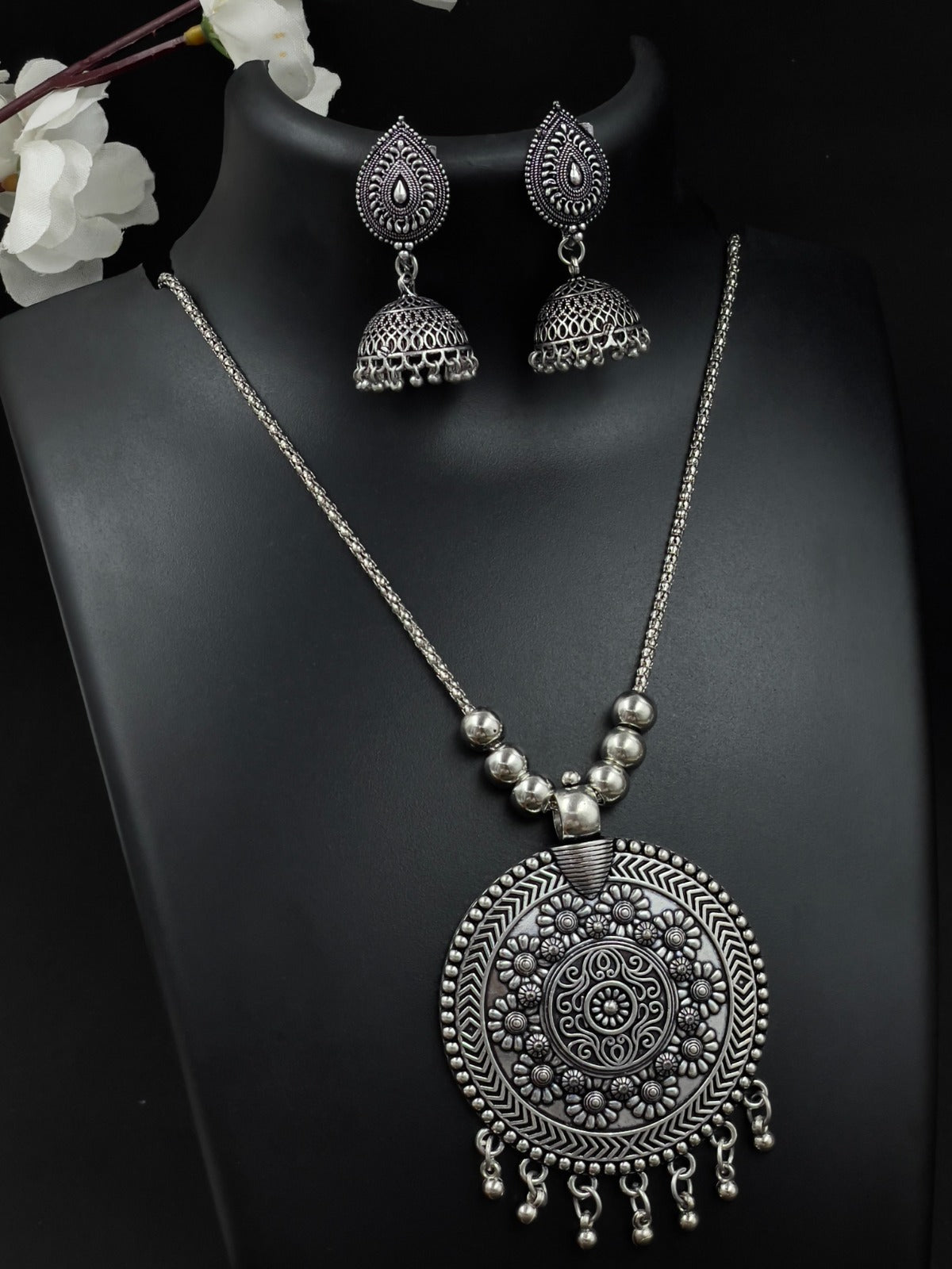 FORUM BRASS OXIDISED JEWELLERY SET