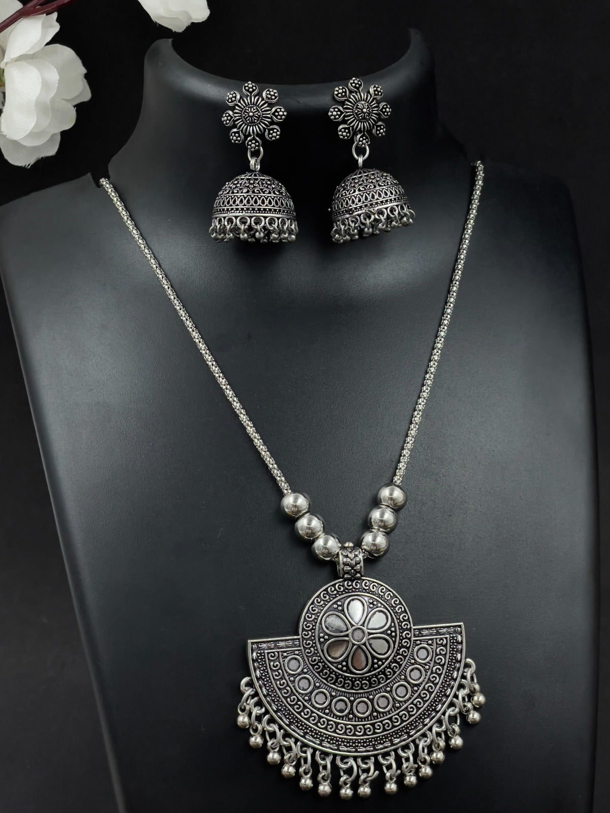 MEHR BRASS OXIDISED PENDANT JEWELLERY SET