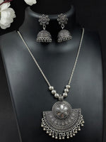 Load image into Gallery viewer, MEHR BRASS OXIDISED PENDANT JEWELLERY SET