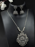 Load image into Gallery viewer, MEHR BRASS OXIDISED PENDANT JEWELLERY SET