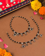 Load image into Gallery viewer, Designer anklet from Rakhi Gift Hamper - Naman Arts