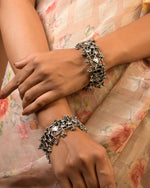 Load image into Gallery viewer, Manya Pair Of Stone Bangles