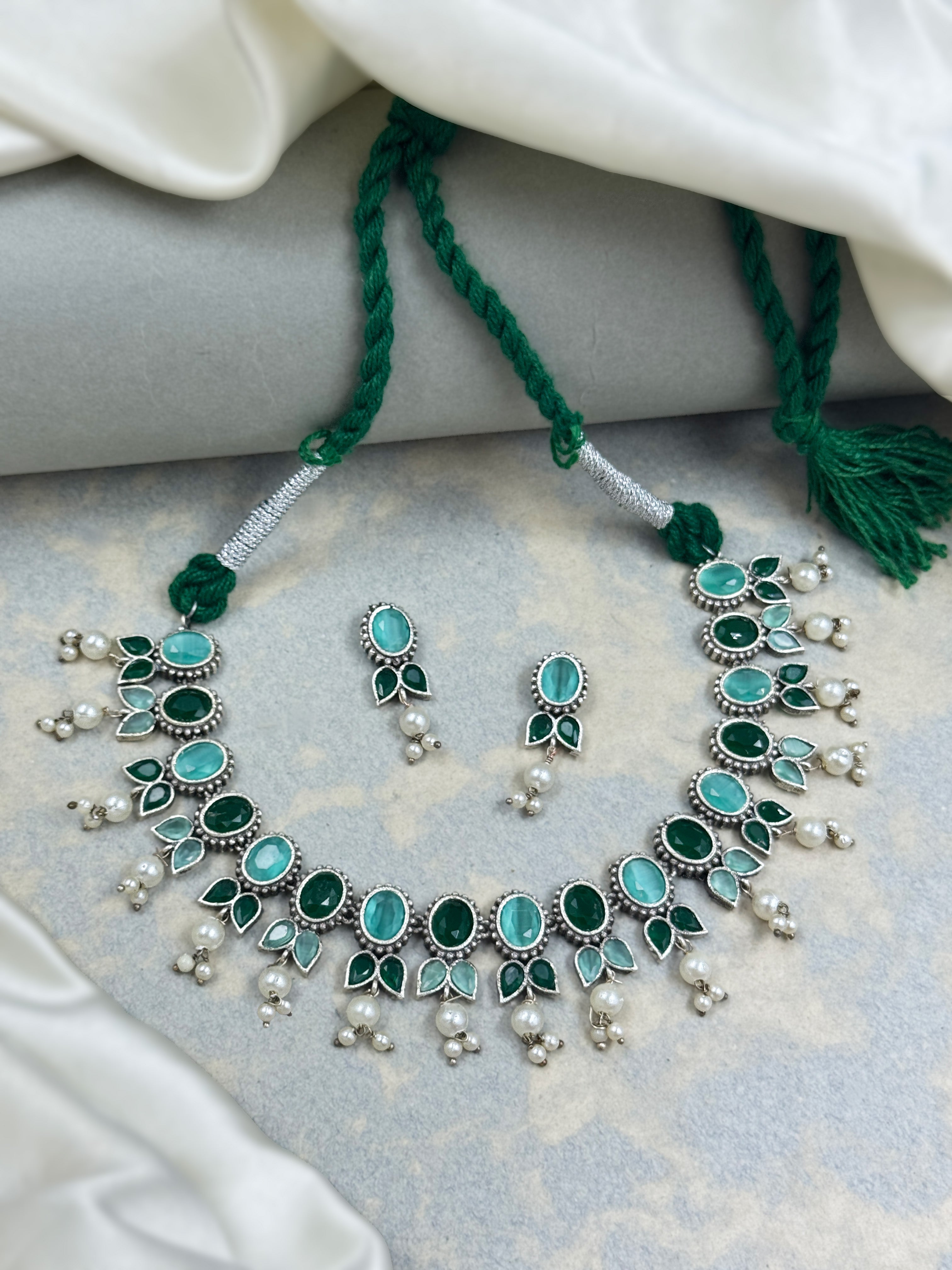 MEERA STONE NECKLACE SET
