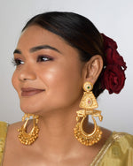 Load image into Gallery viewer, Mayuri Golden Earrings
