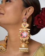 Load image into Gallery viewer, Noorika Golden Earrings