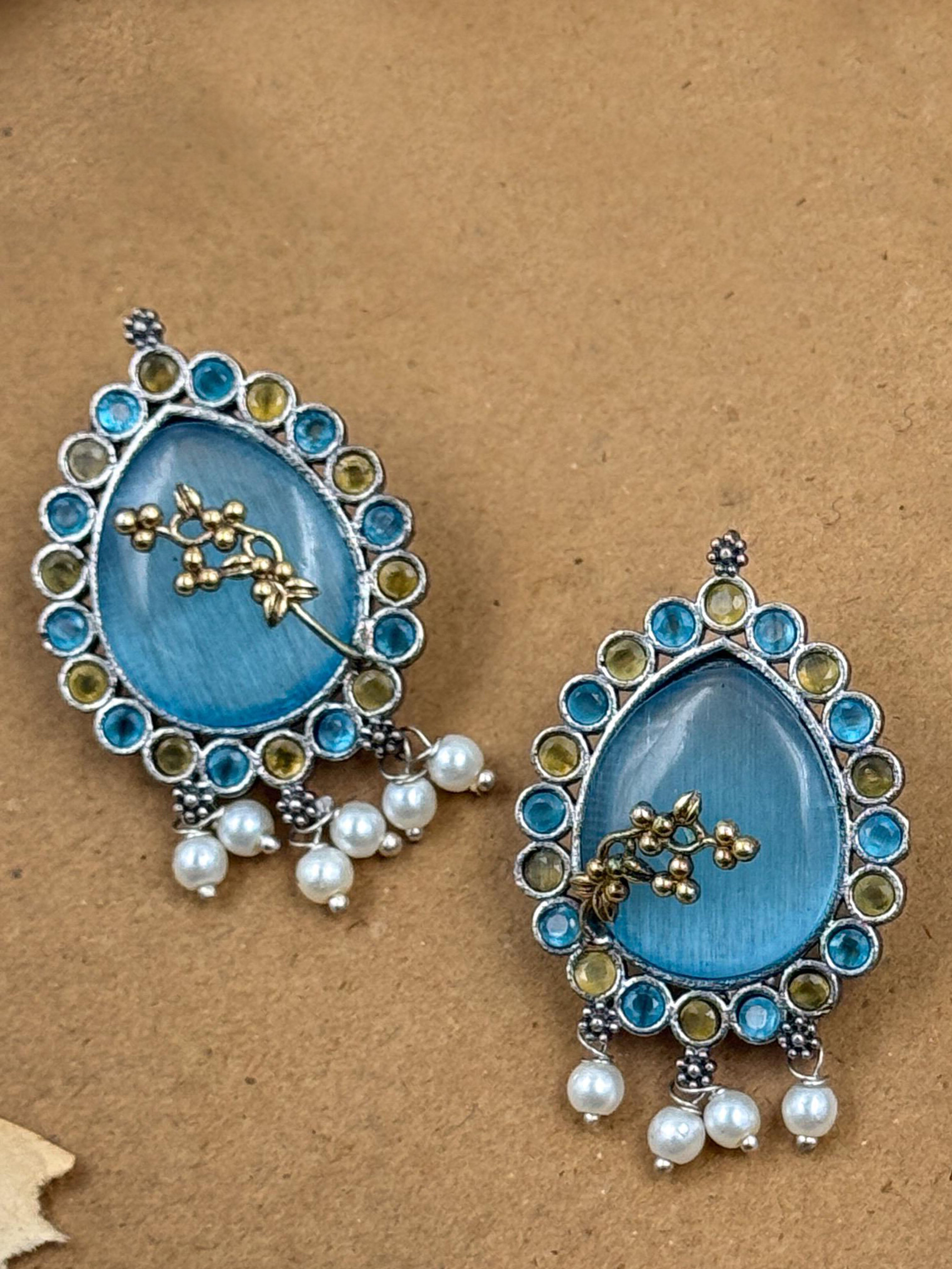 JISHA STONE NECKLACE SET