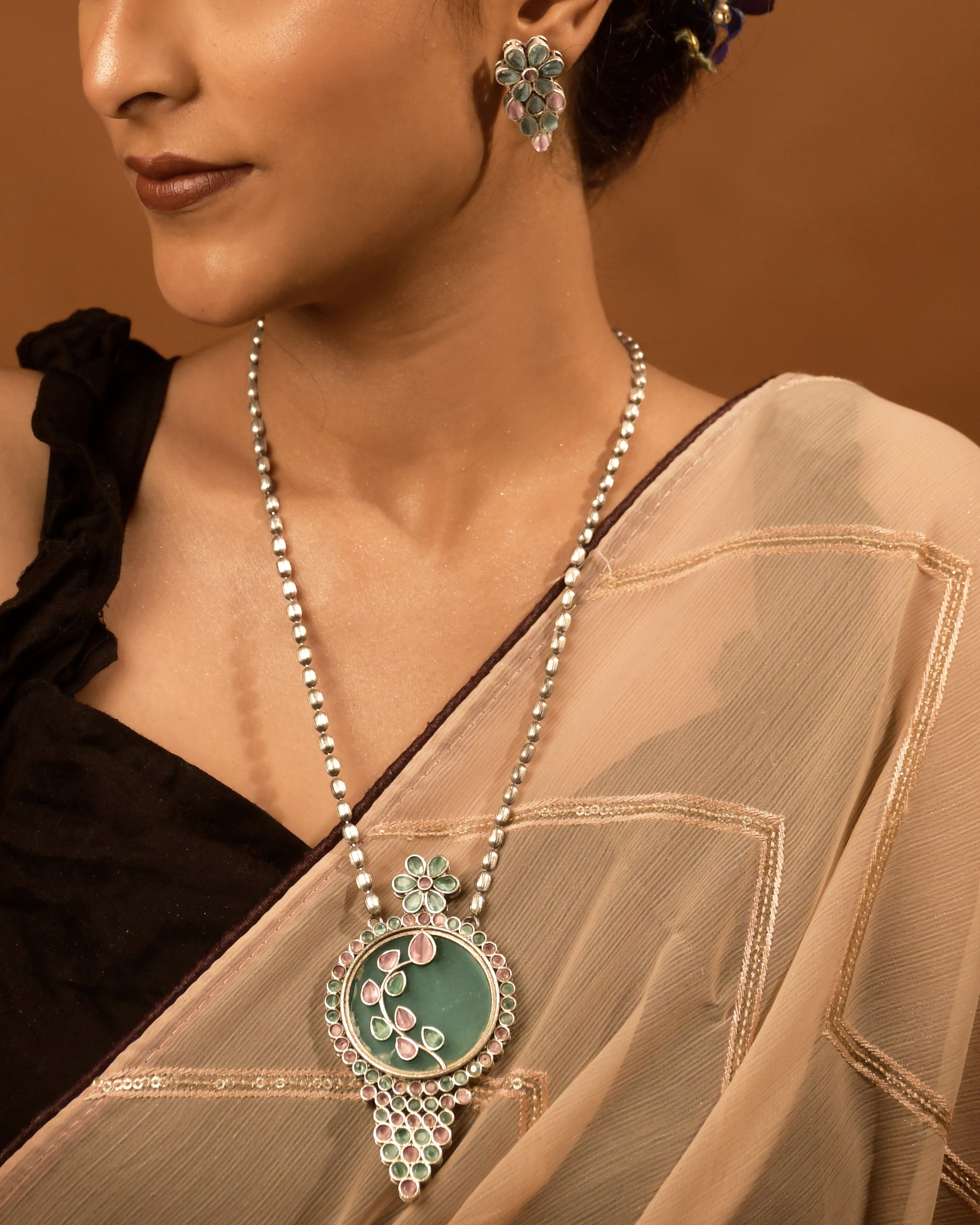 Dia Stone Necklace Set