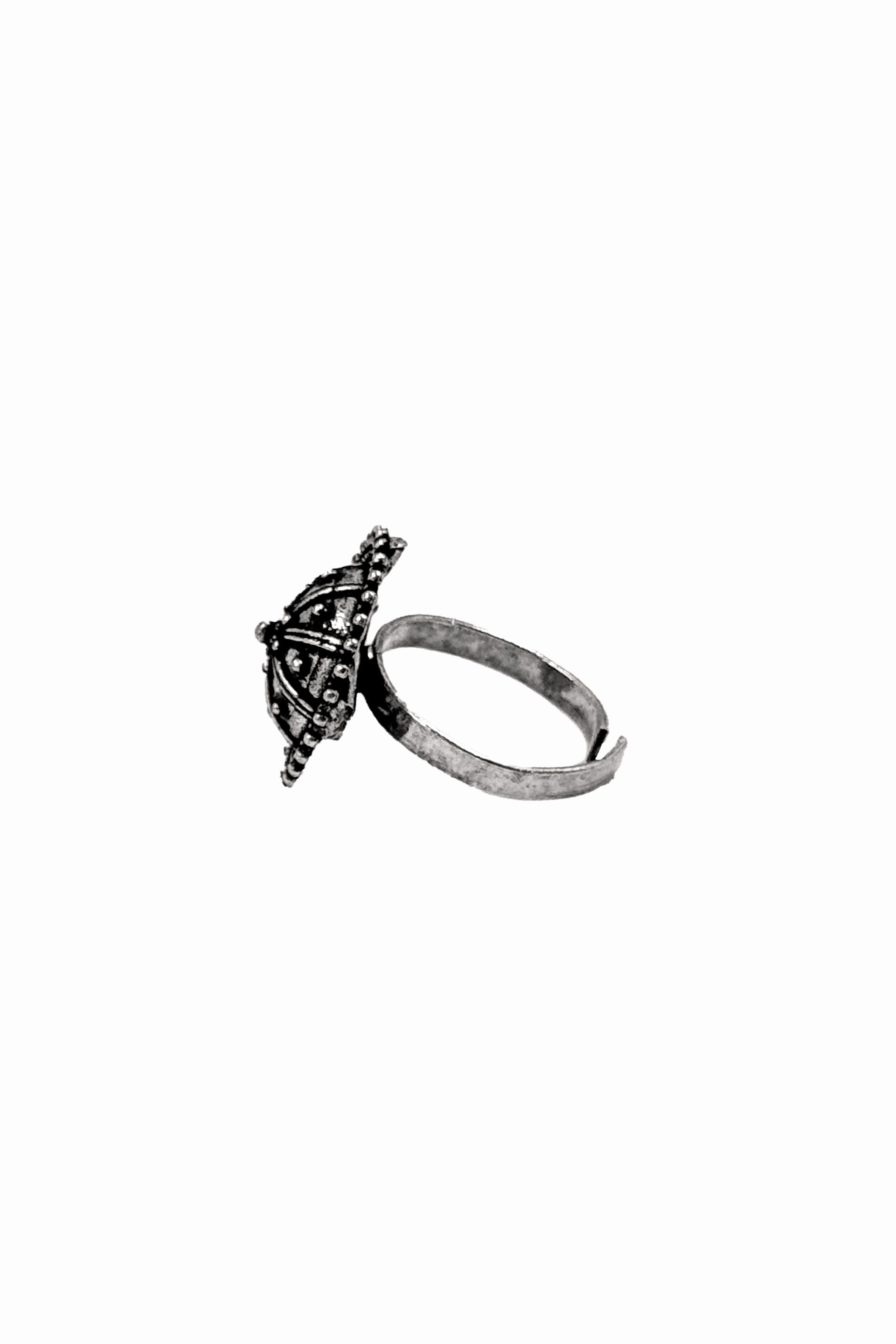 NAYRA DESIGNER OXIDISED SILVER RING