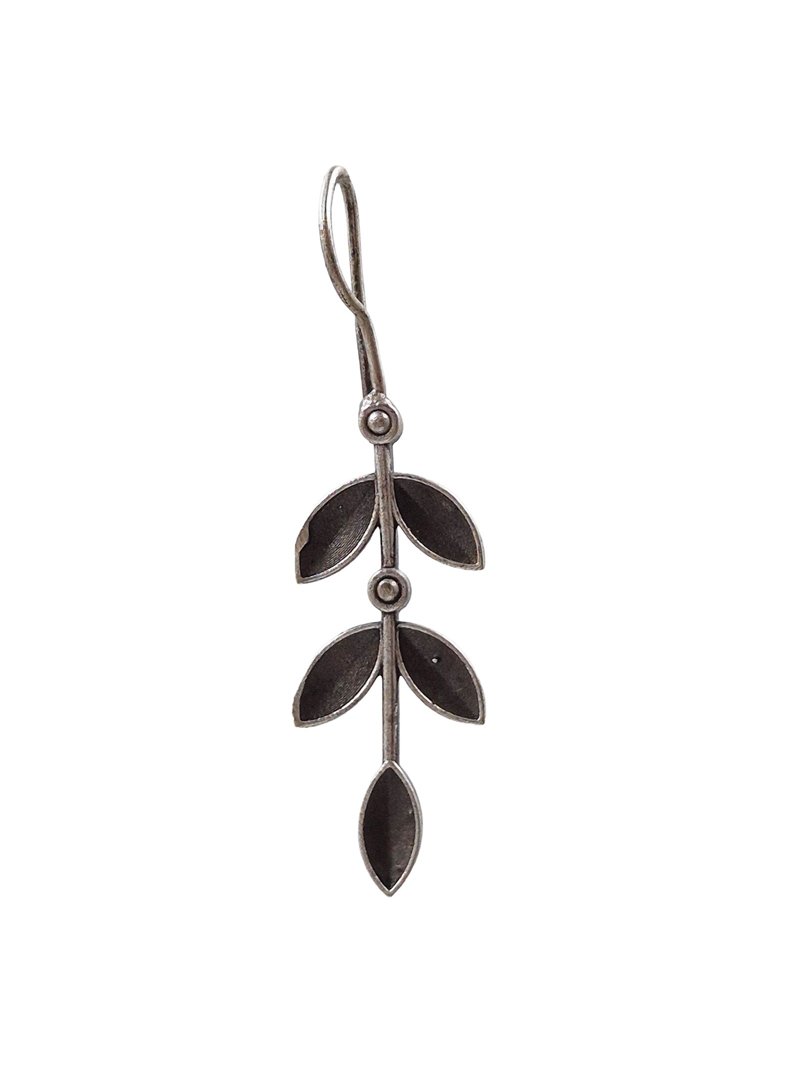 ESHANA SILVER LOOKALIKE STUD EARRINGS