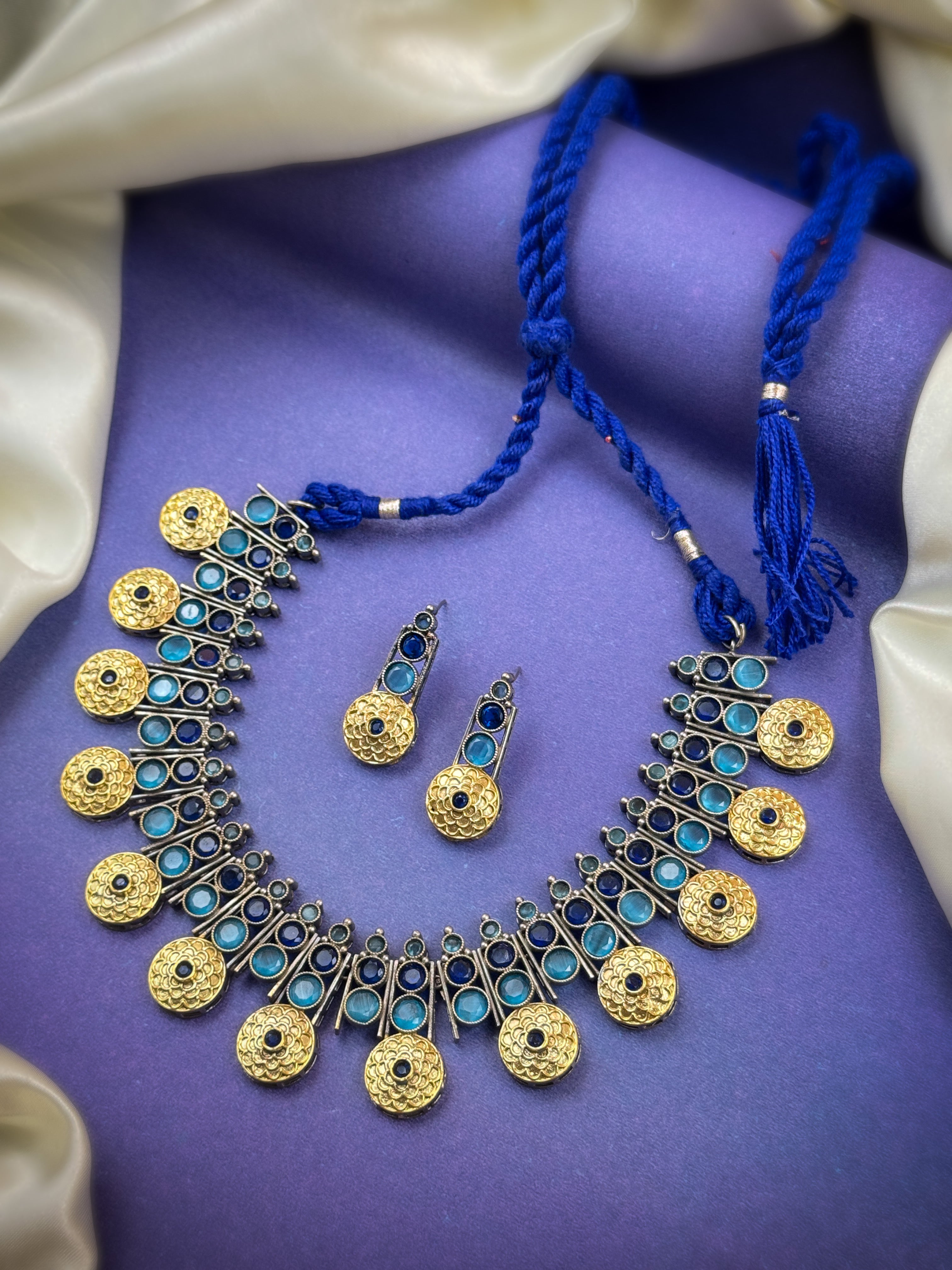 LAVANYA STONE NECKLACE SET