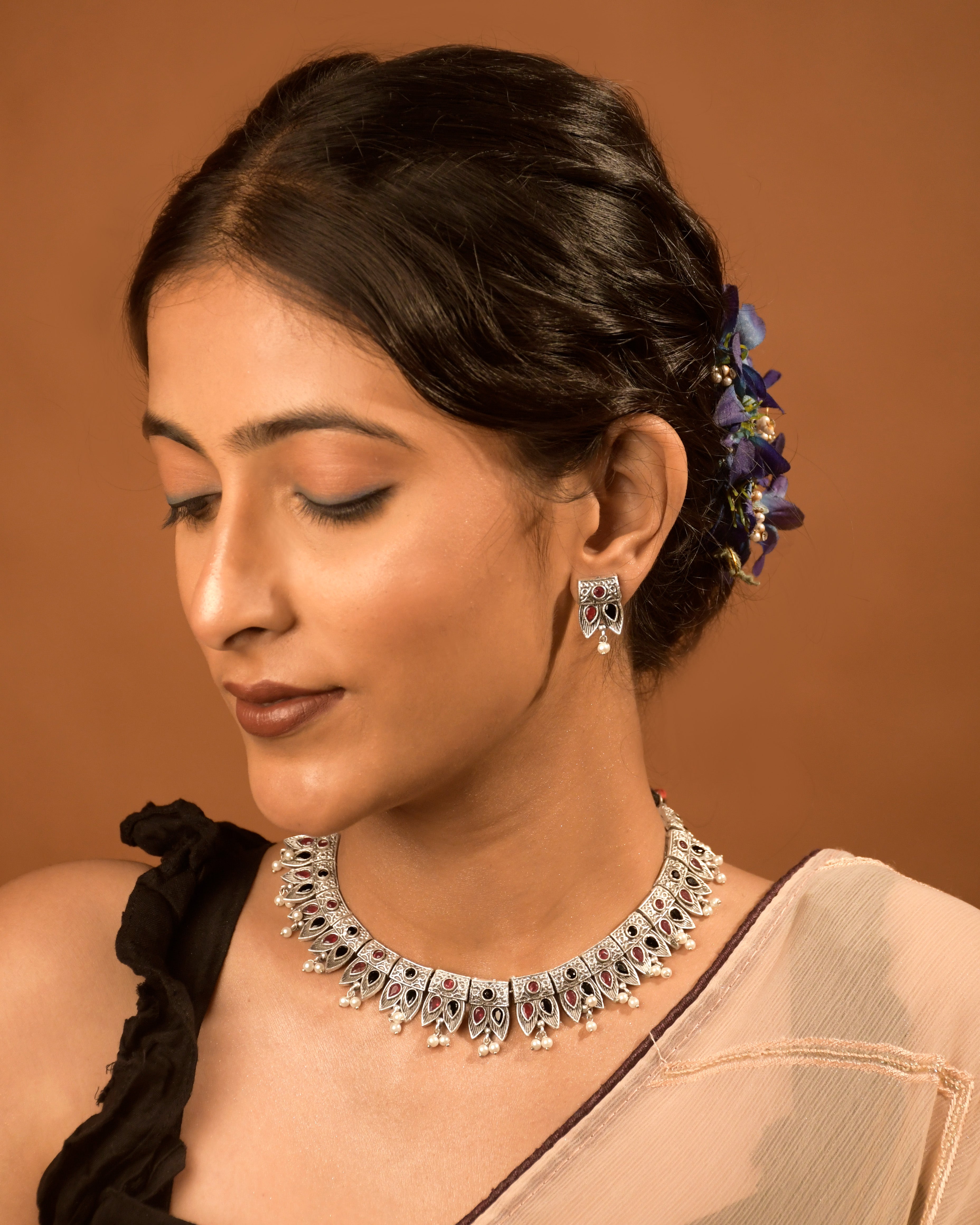 Aachal Stone Necklace Set