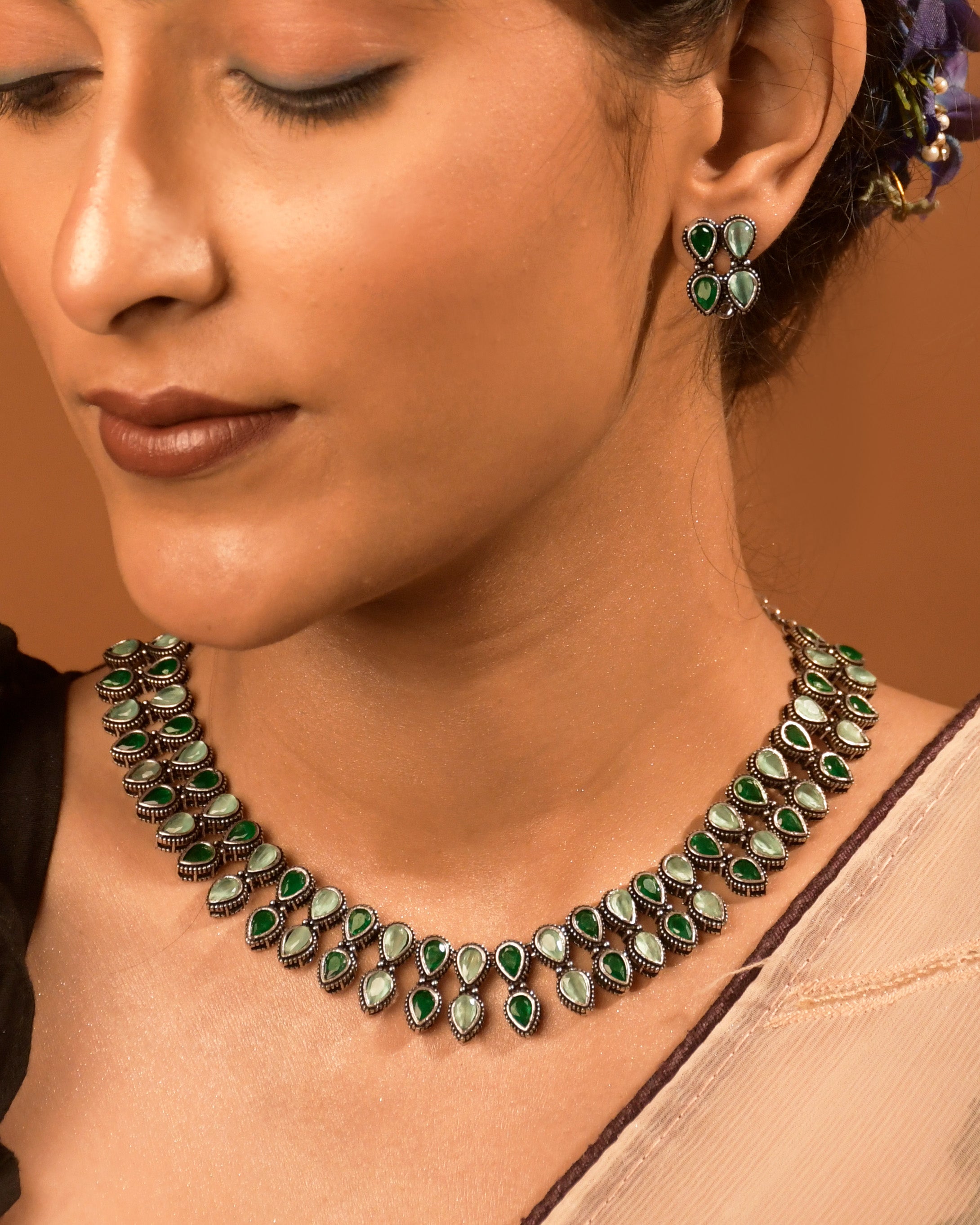 Jiyana Stone Necklace Set