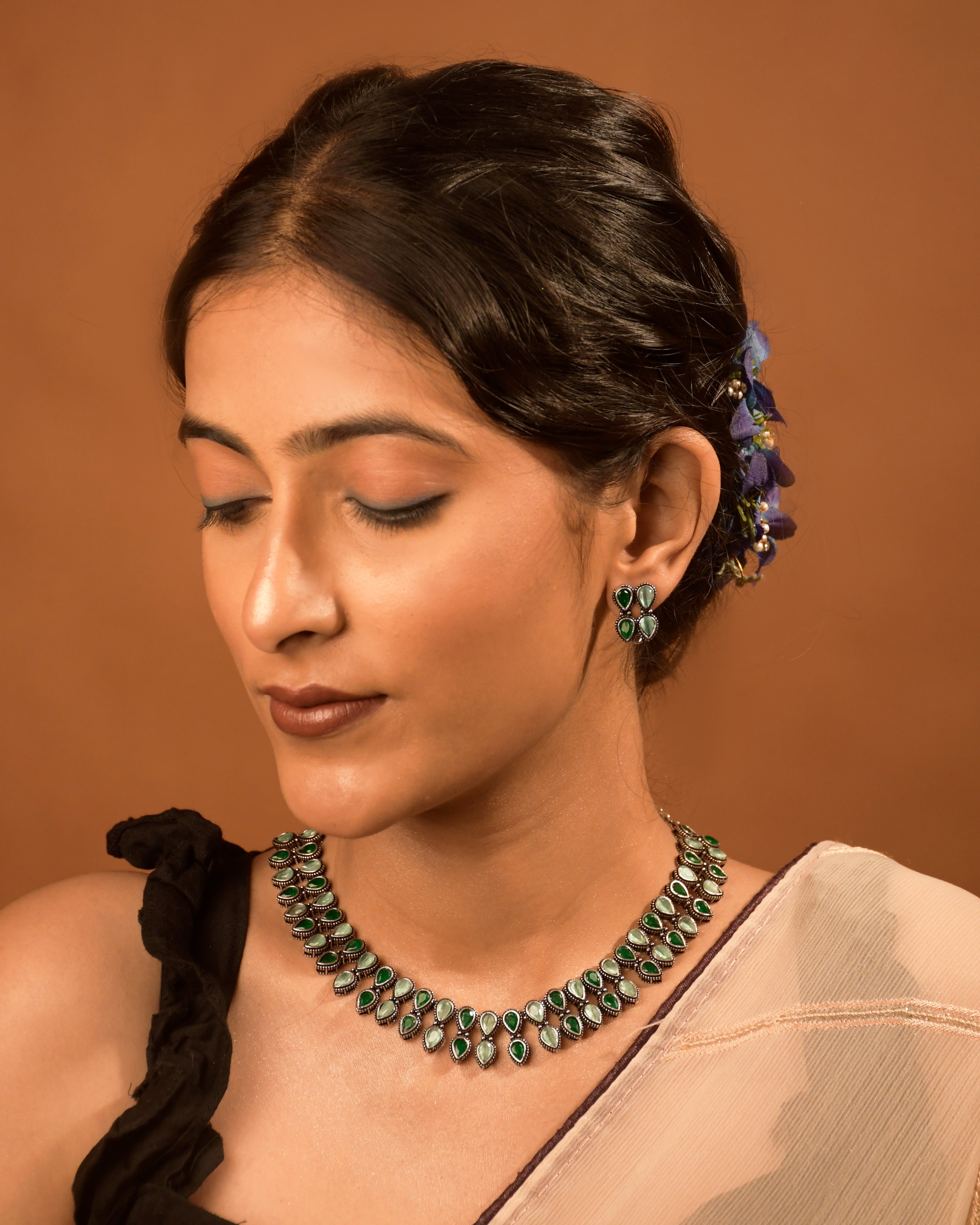 Jiyana Stone Necklace Set