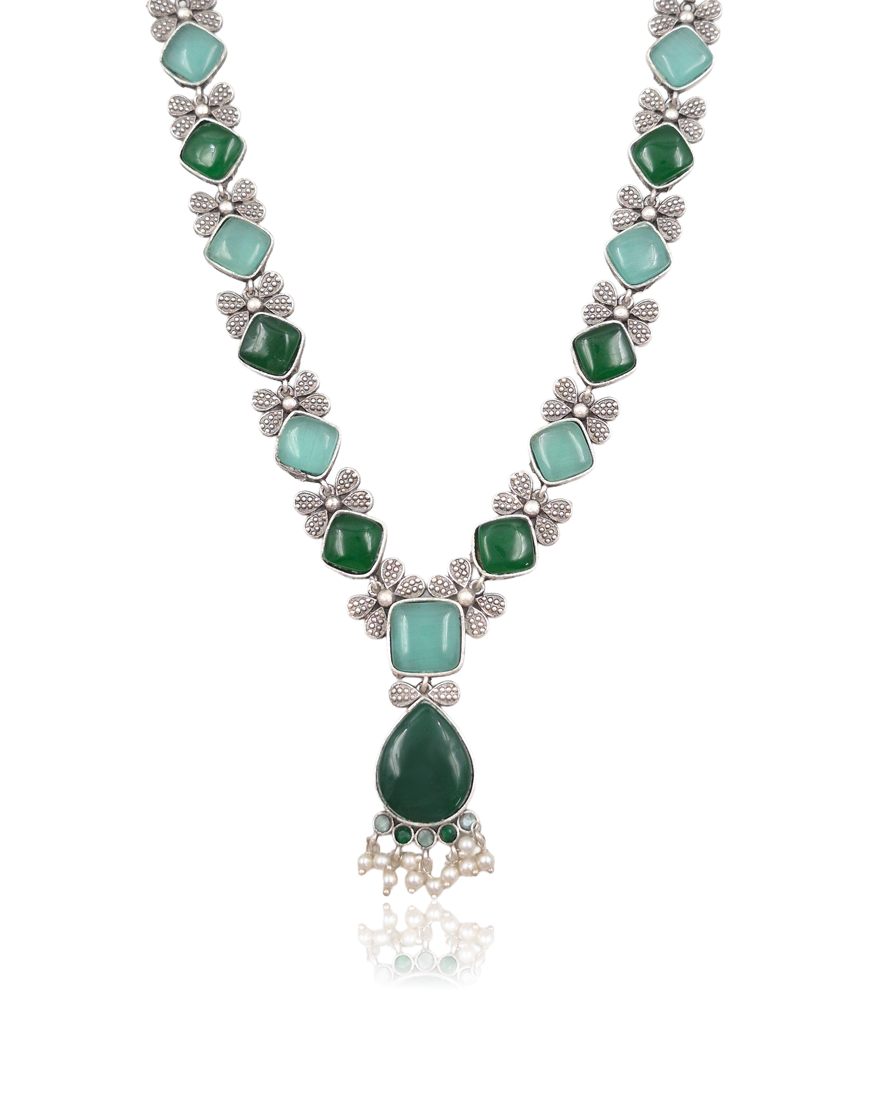 Ravya Stone Necklace Set