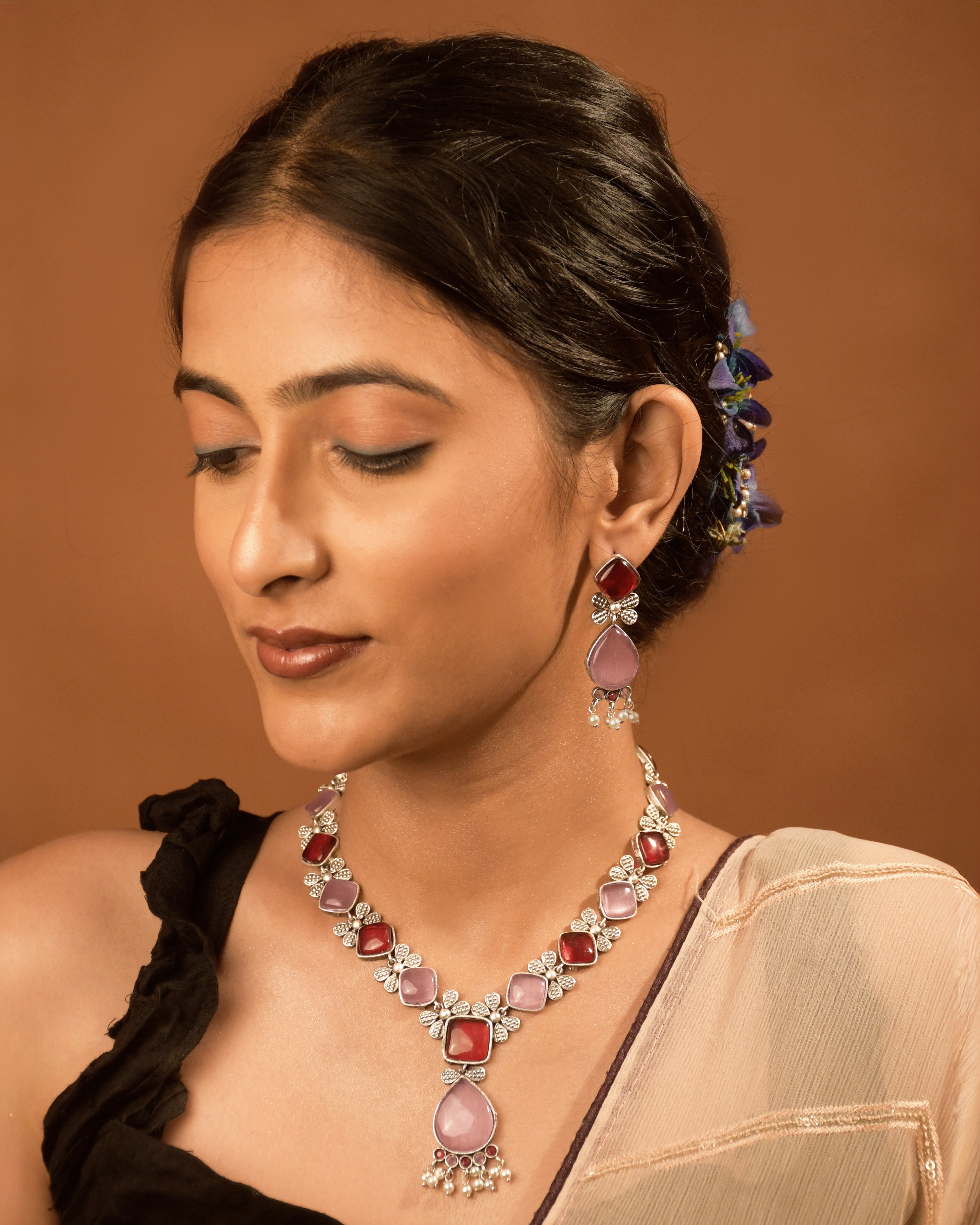 Ravya Stone Necklace Set