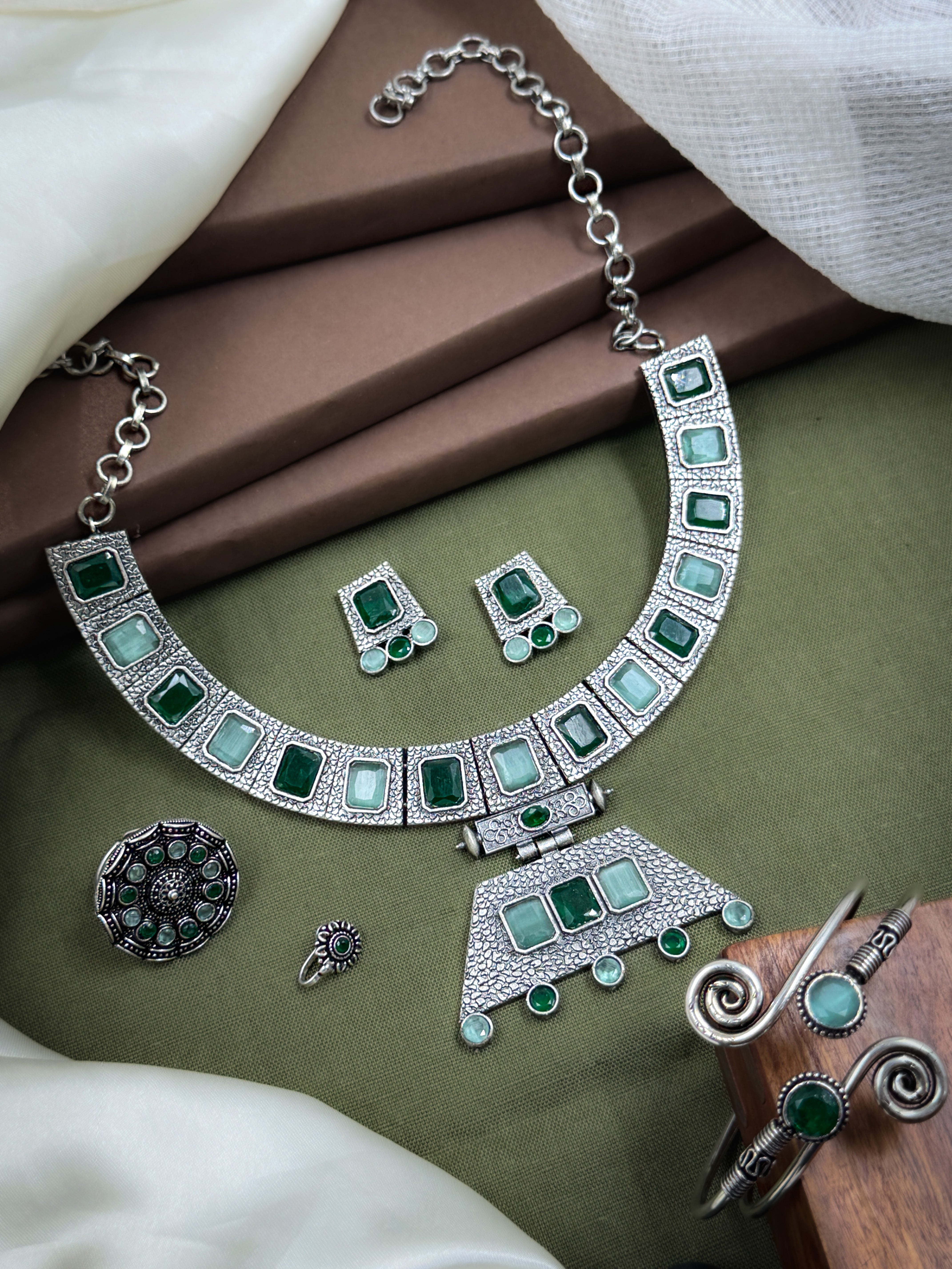 Niya Royalflash Oxidised Choker Jewellery Set