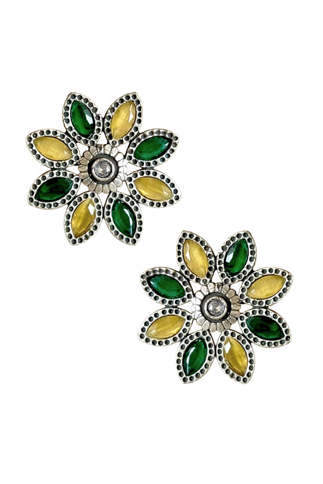 NISHI STUD EARRINGS