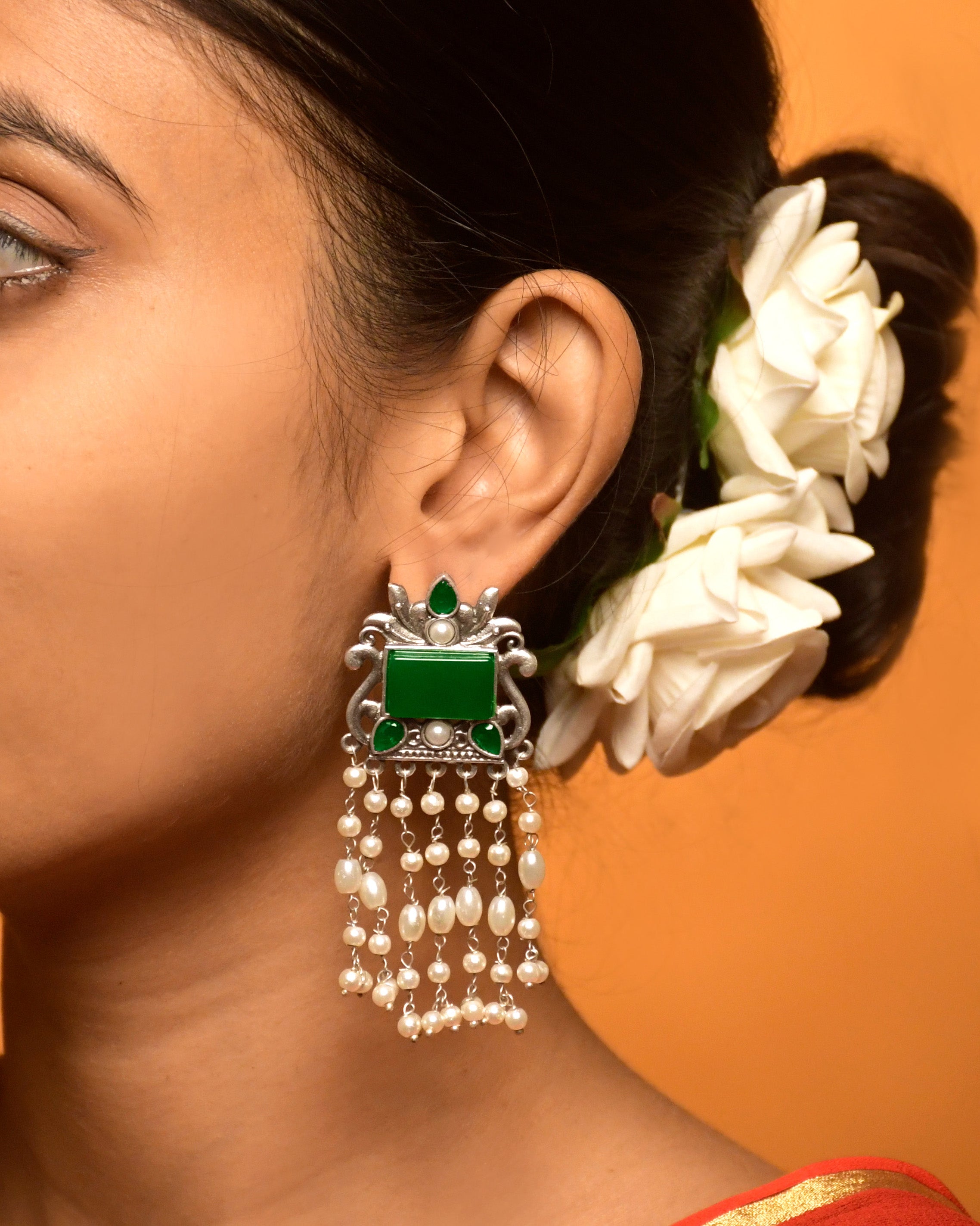 Vineeta Stone Dangler Earrings