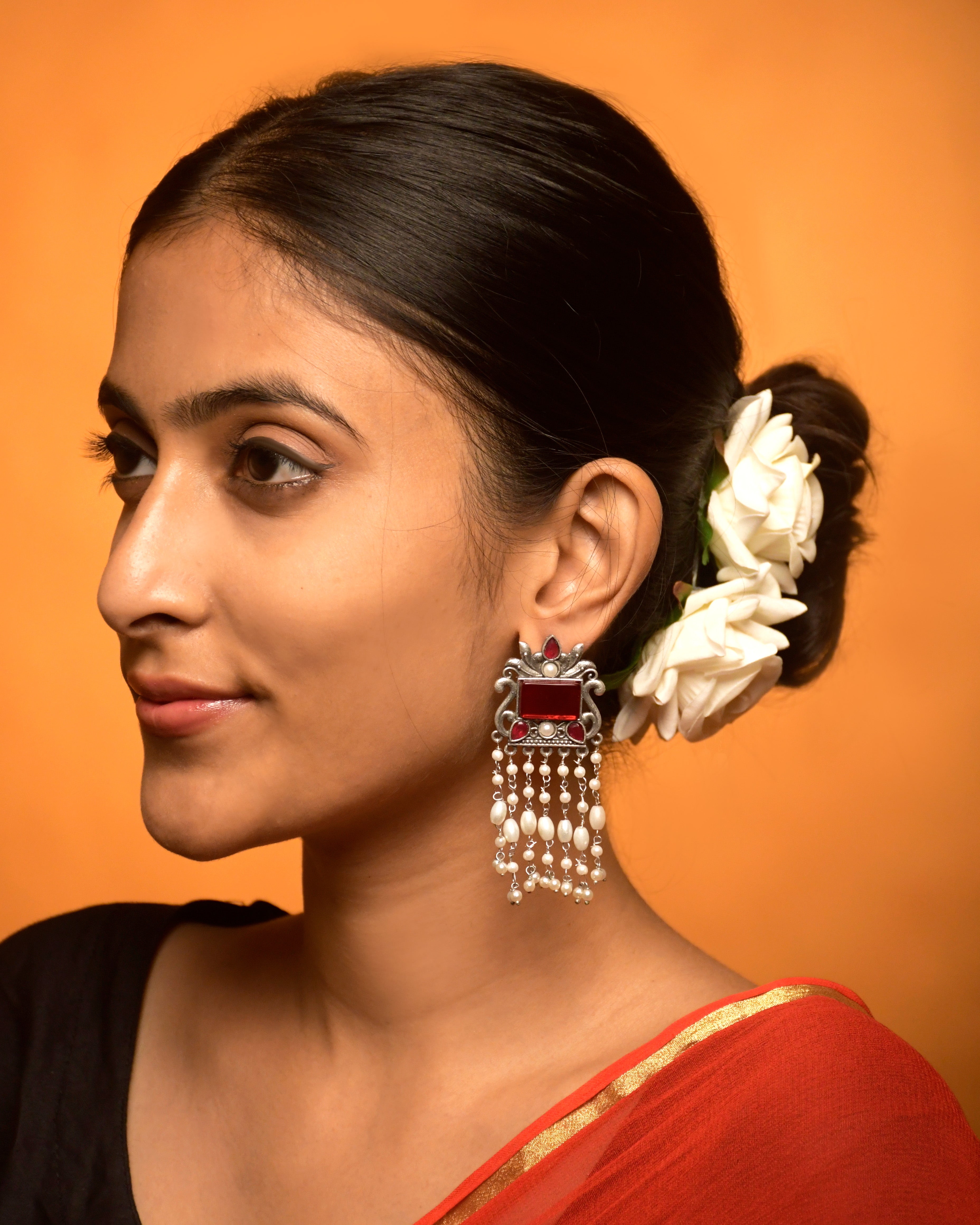 Vineeta Stone Dangler Earrings