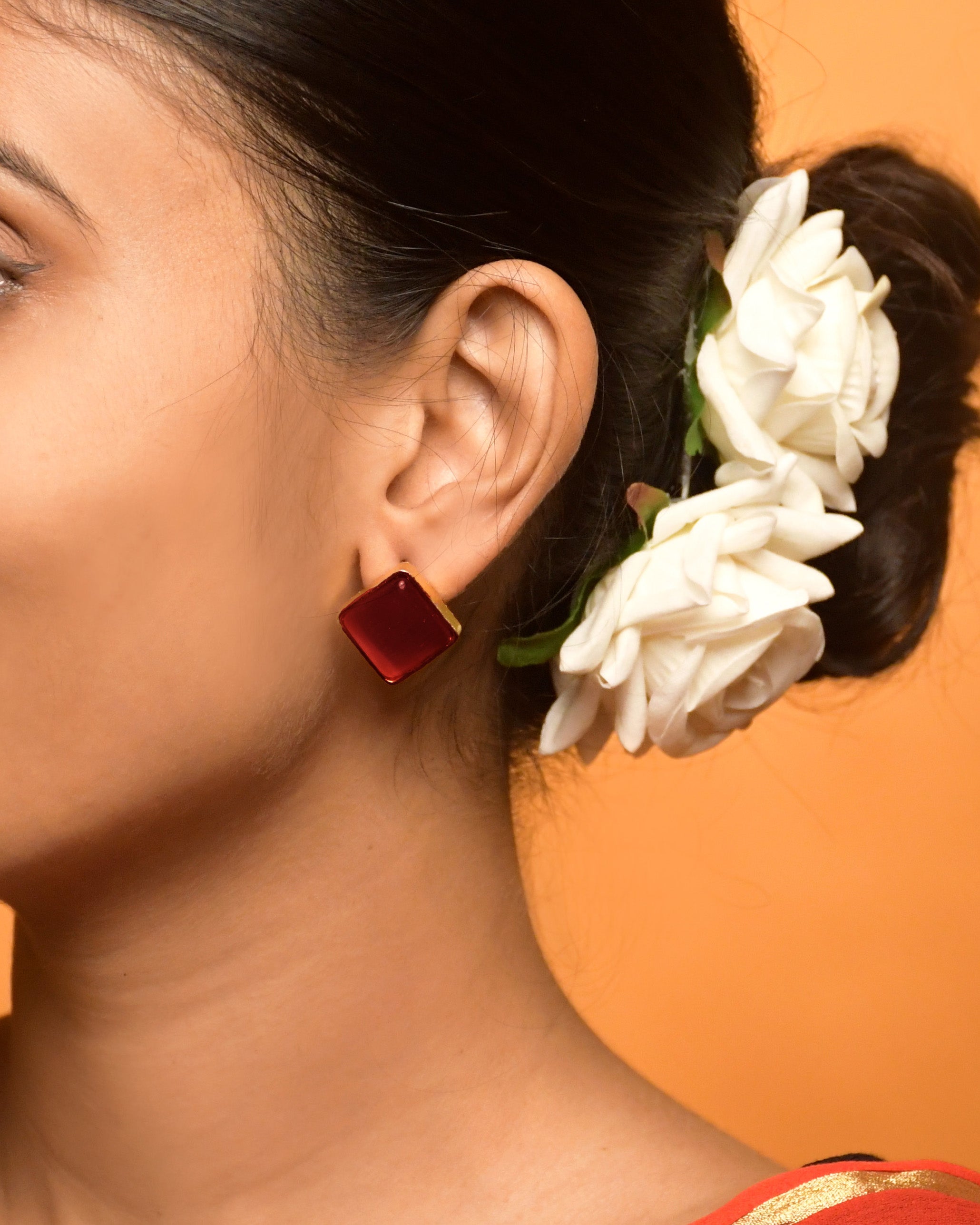 TANIA OXIDISED STUD EARRINGS