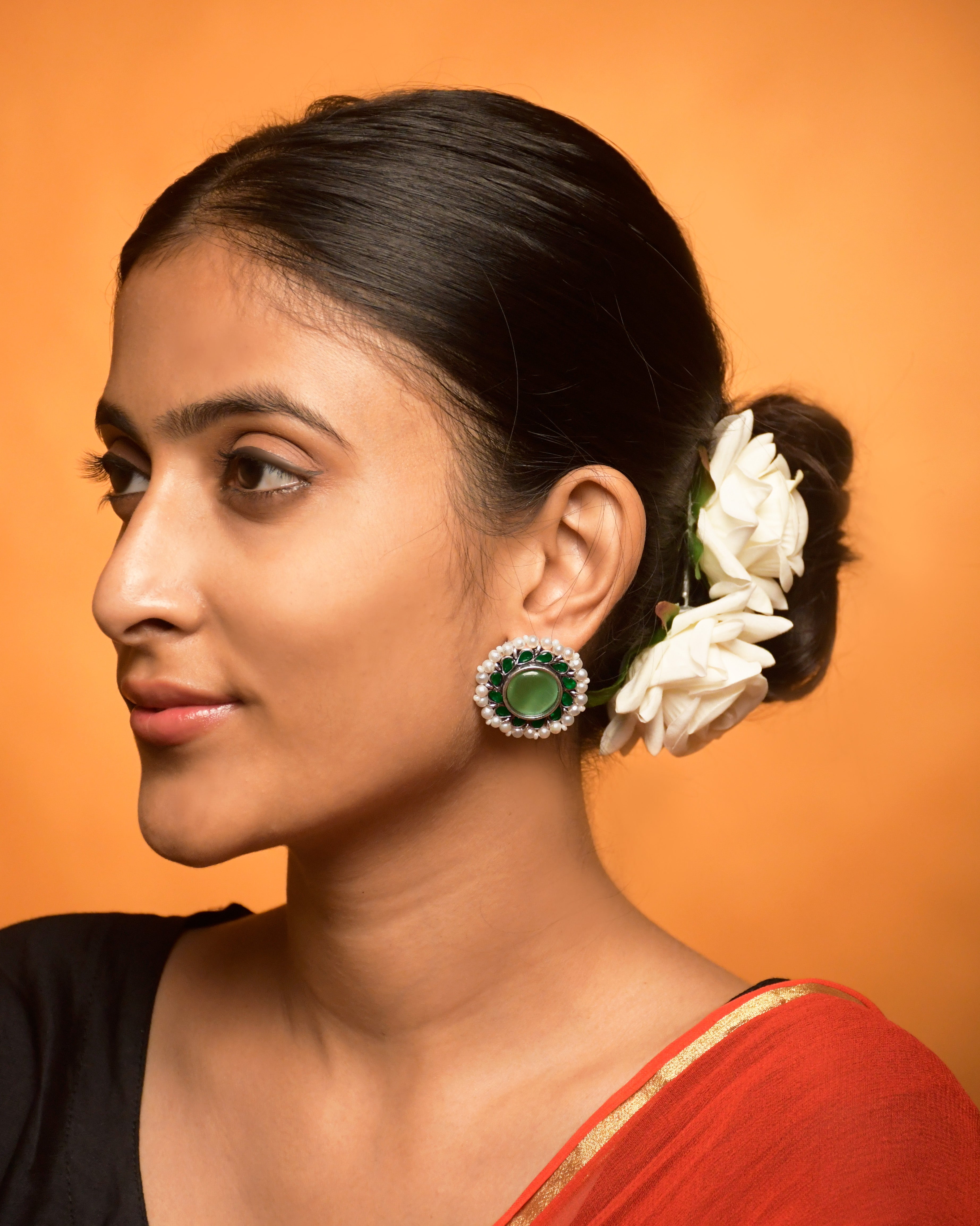 PARI OXIDISED STUD EARRINGS