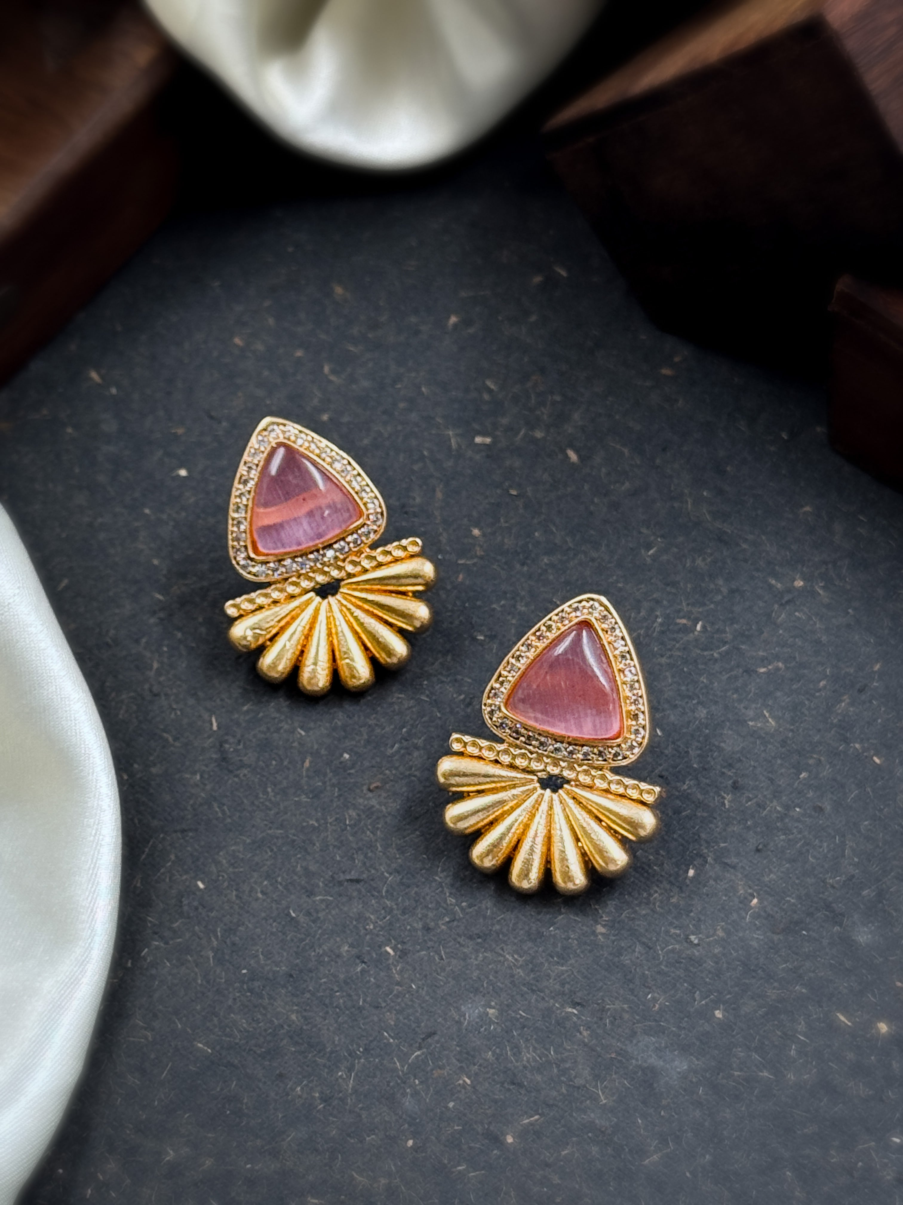 ROSEGOLD TRISPARK STONE STUD EARRINGS