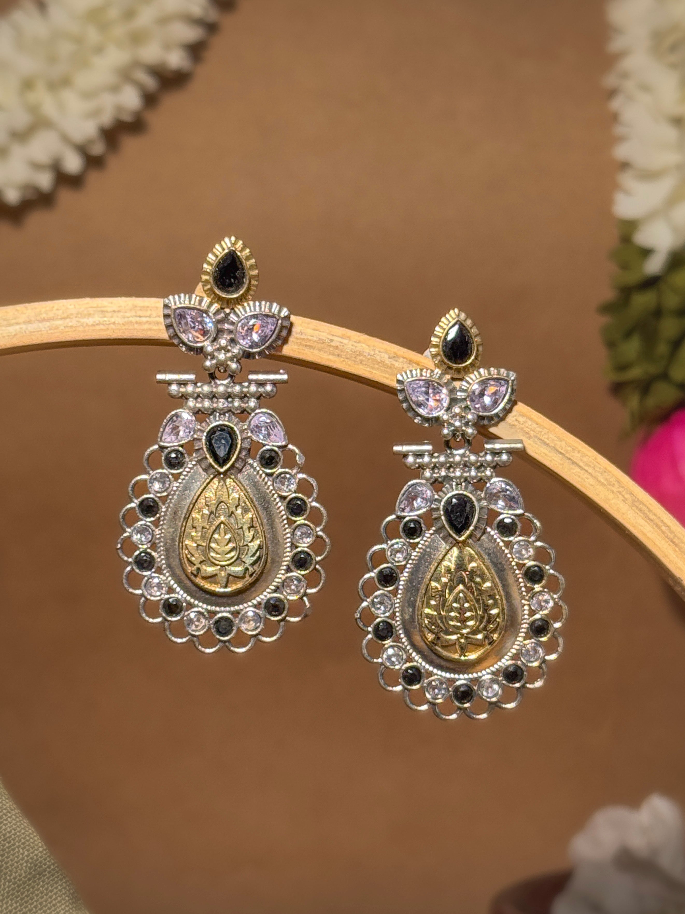 REGAL BLOOM DUALTONE STONE EARRINGS