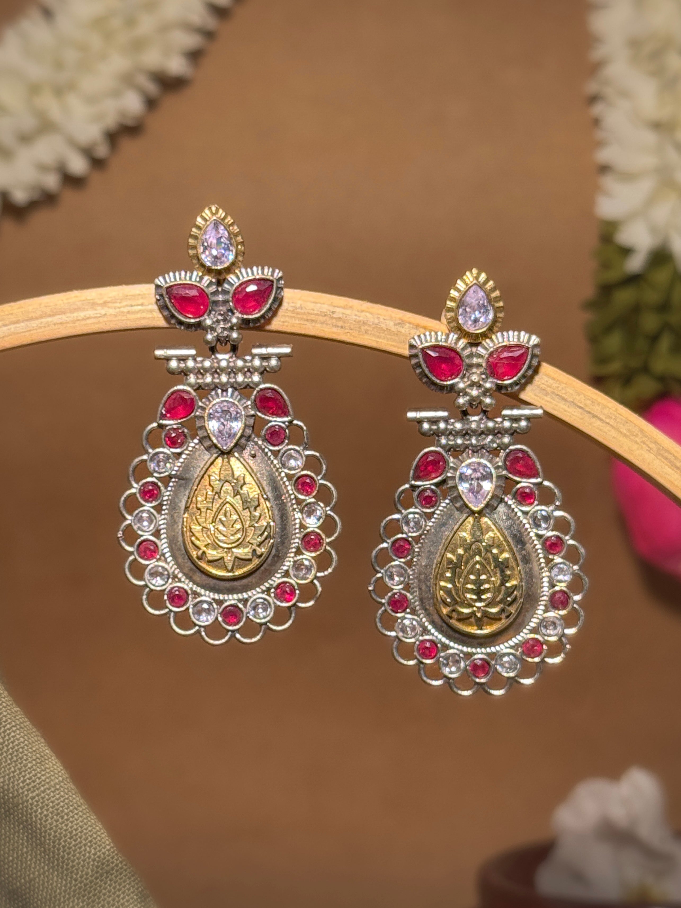 REGAL BLOOM DUALTONE STONE EARRINGS