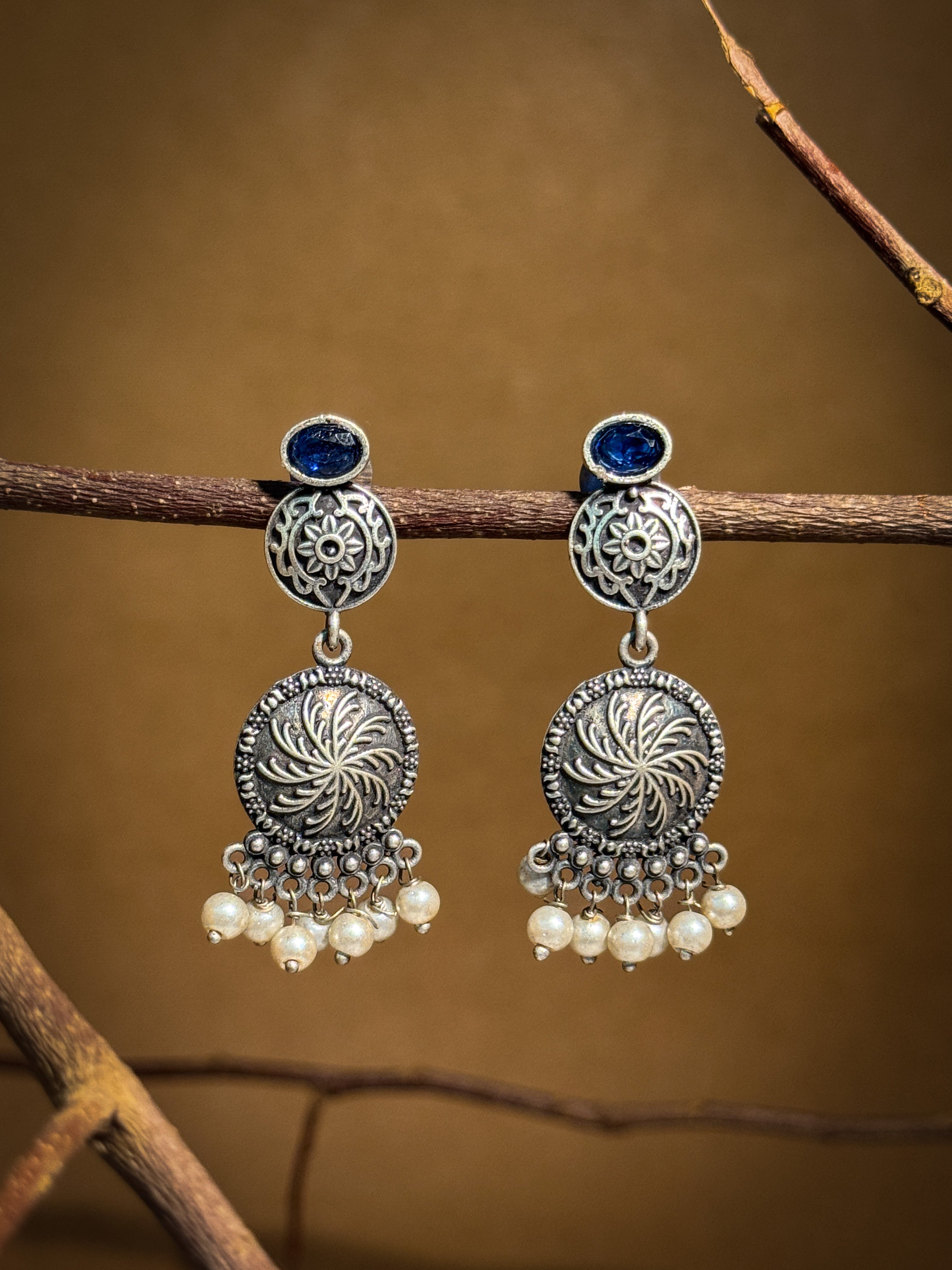 AYUTI SILVER LOOKALIKE DANGLER EARRINGS
