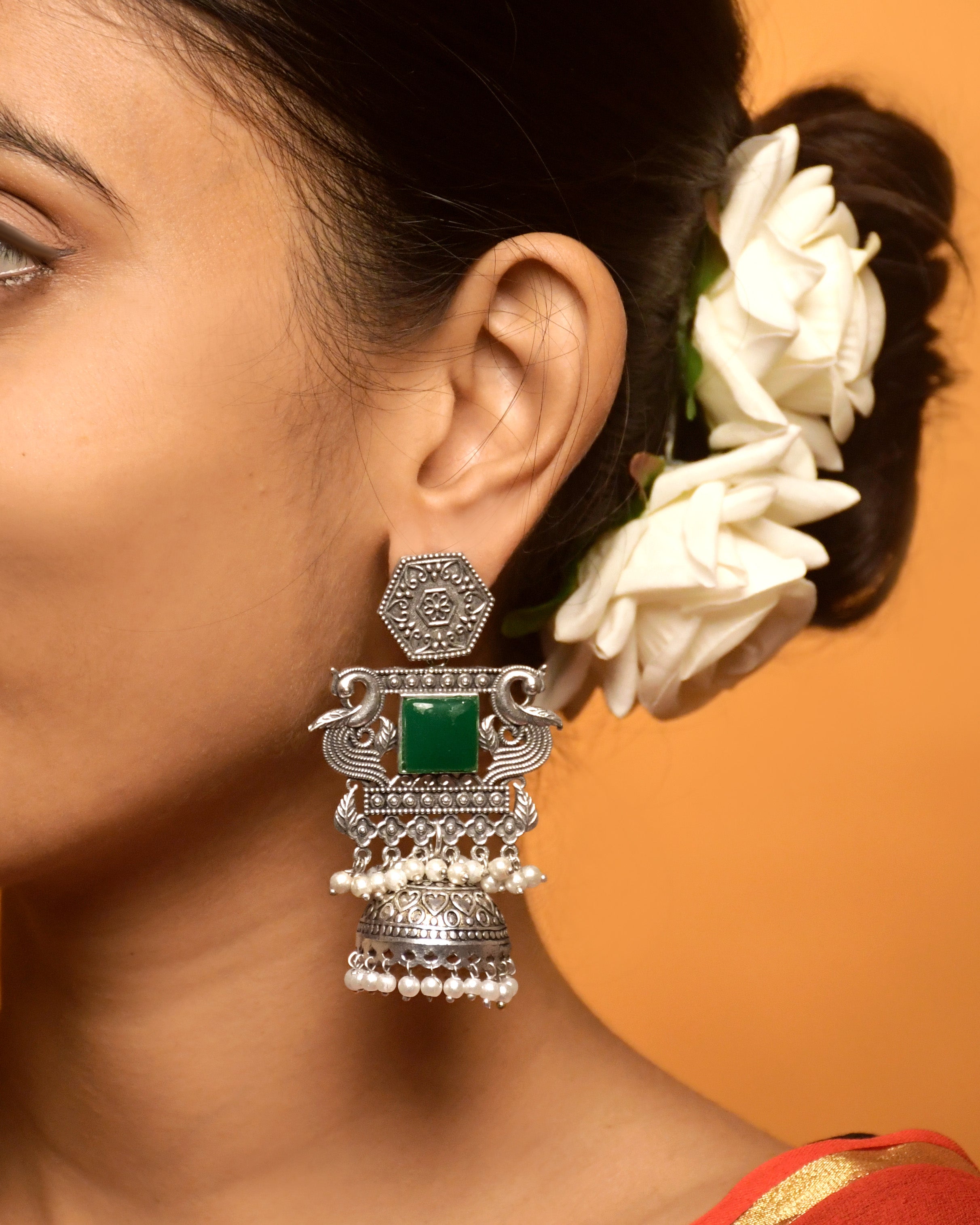 Aarzoo Stone Jhumka Earrings