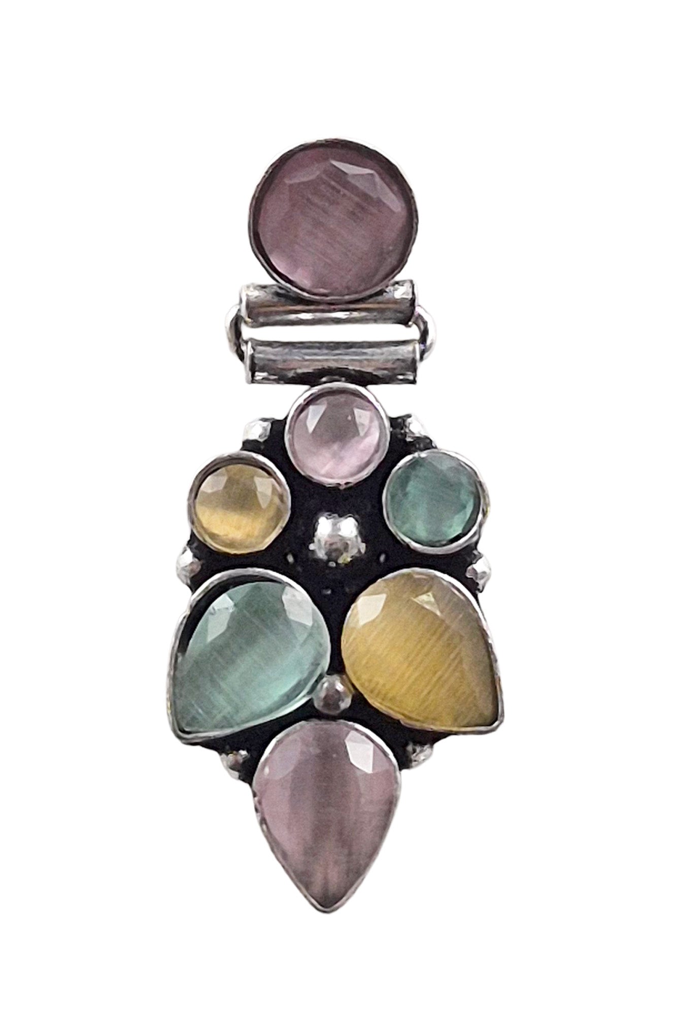 MIA STUDS EARRINGS