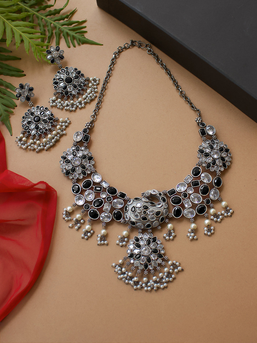 AARVI SILVER LOOKALIKE STONE NECKLACE SET